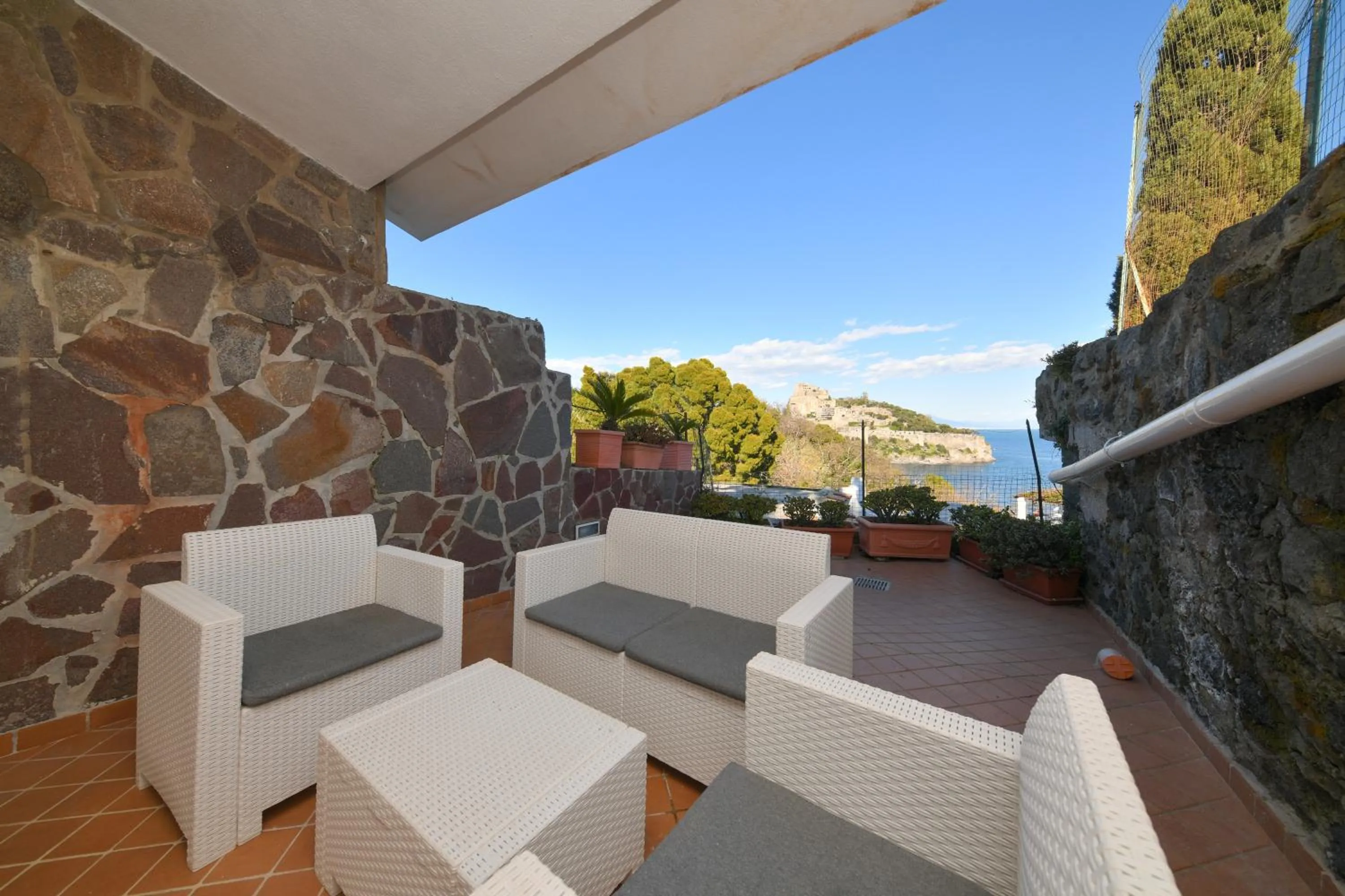 Patio in Hotel Parco Cartaromana