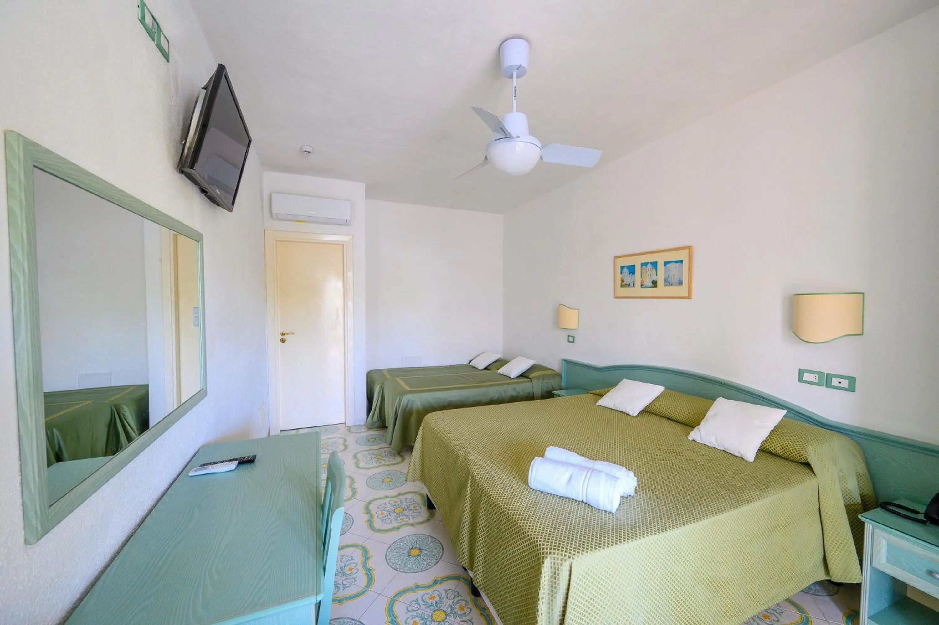 Bed in Hotel Parco Cartaromana