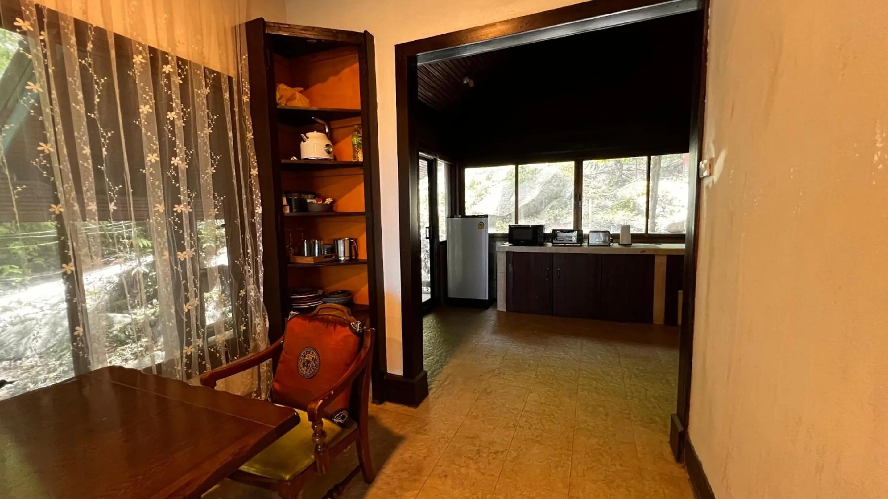Dining area in Kawarin Secret Hut Hotel and Resort