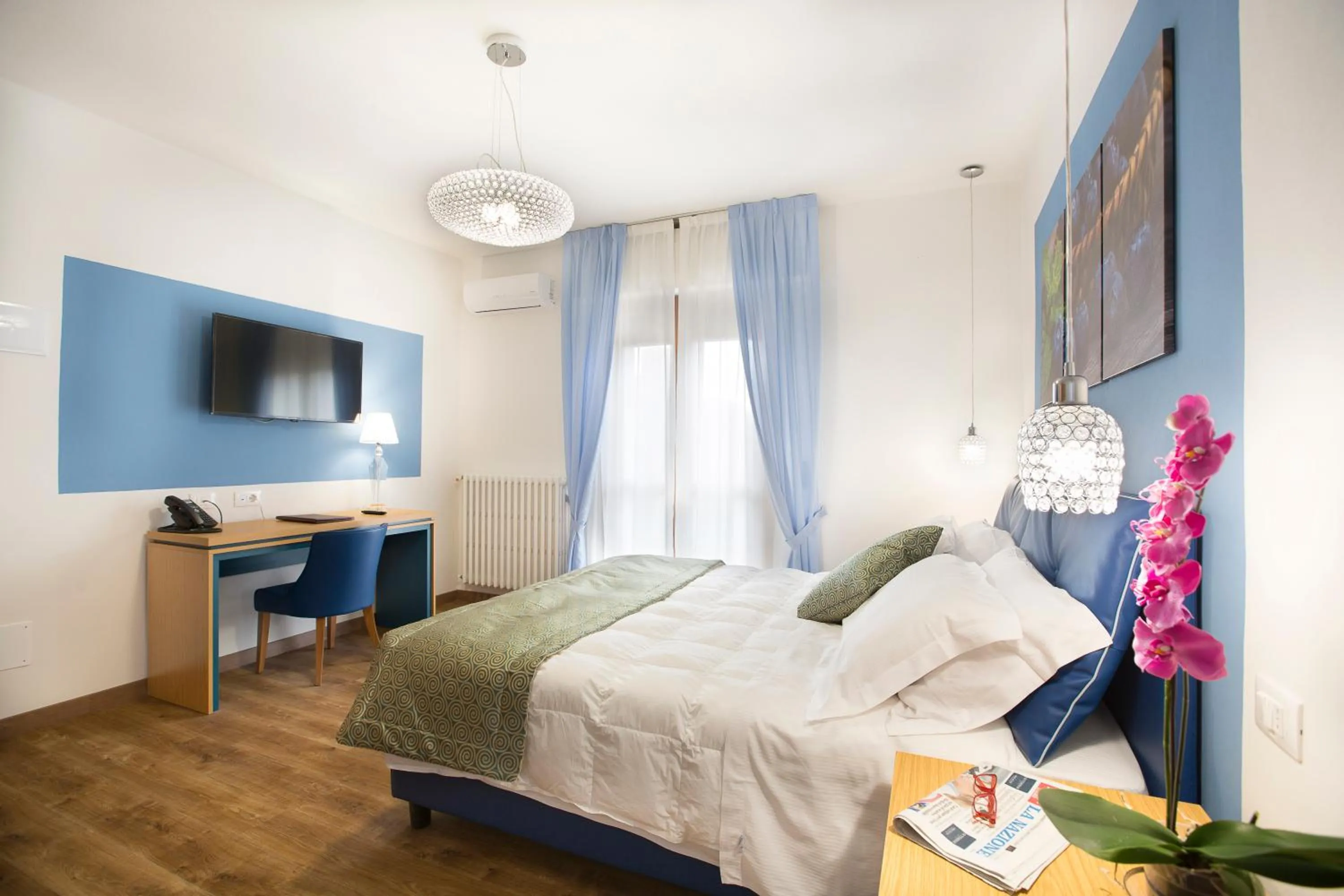 TV and multimedia, Bed in La Gustea Hotel & Cucina