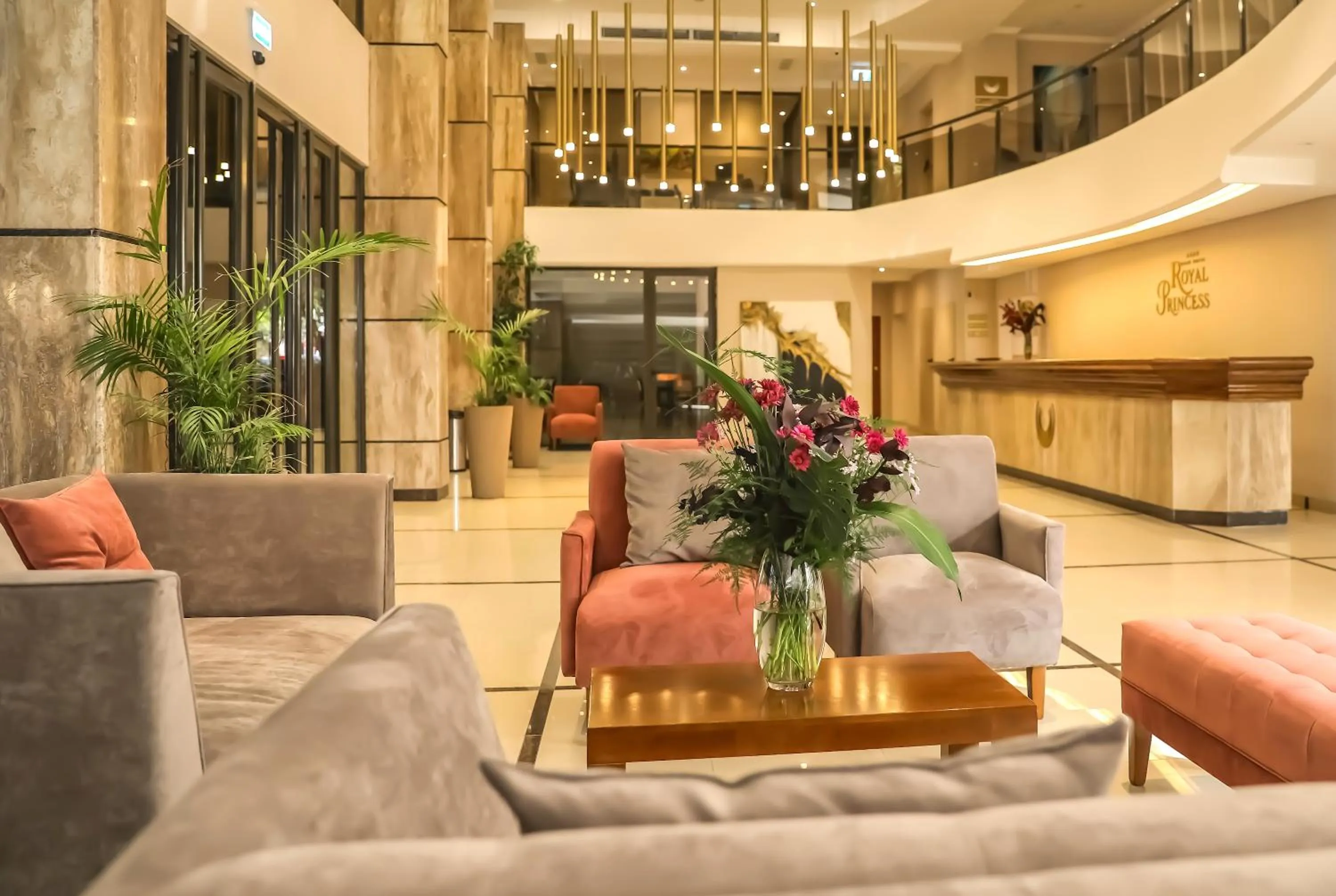 Living room in HOTEL ROYAL PRINCESS