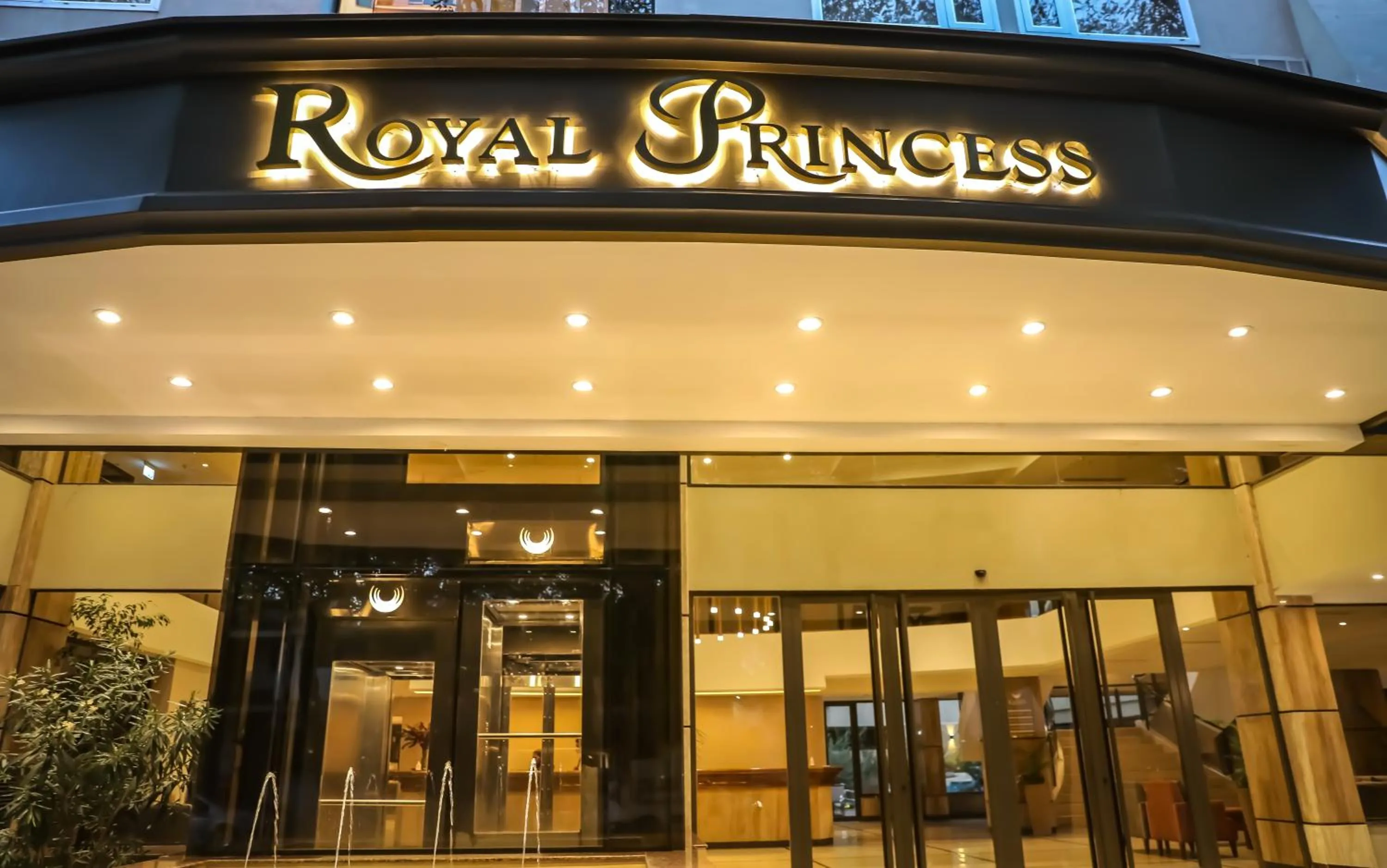 Facade/entrance in HOTEL ROYAL PRINCESS