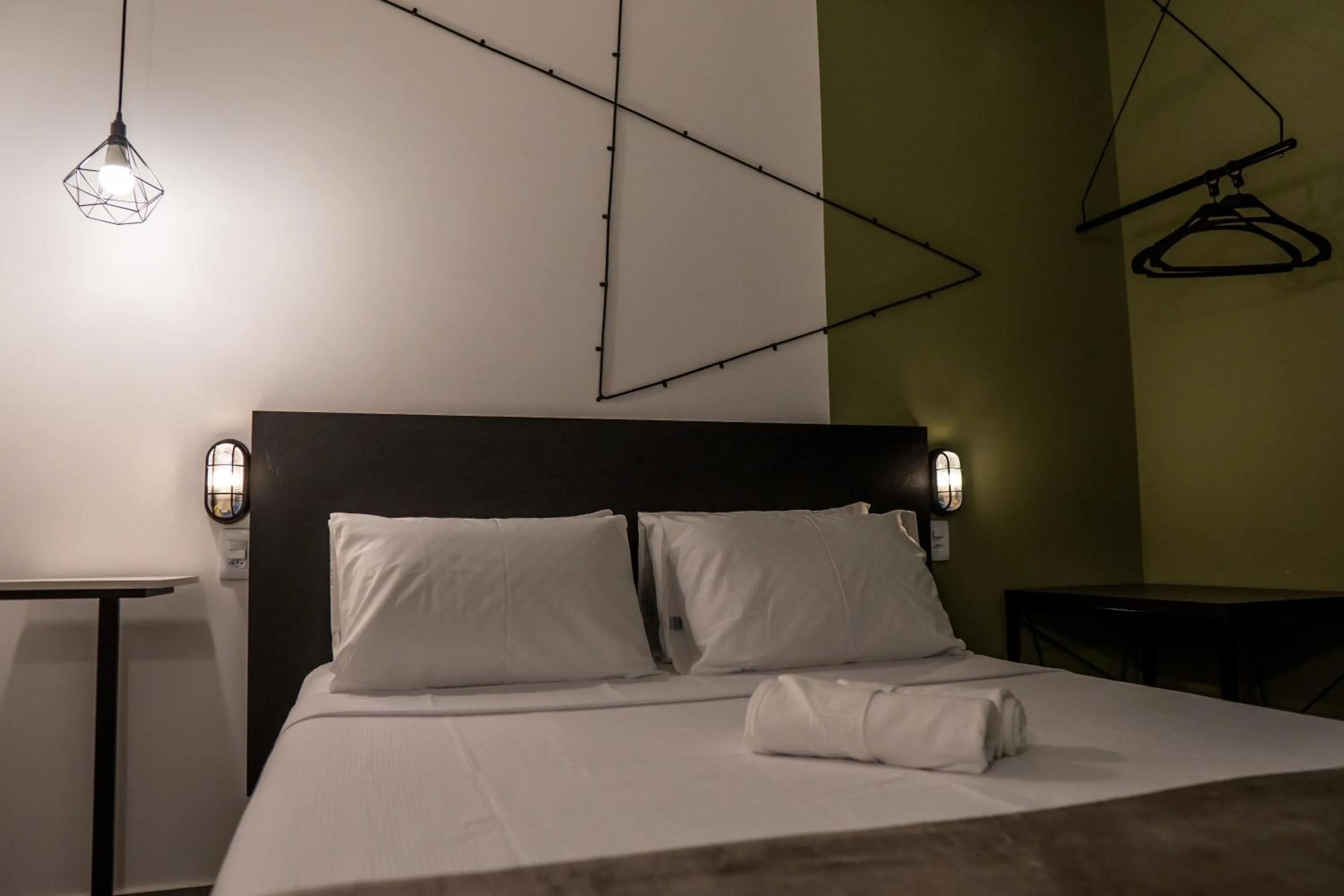 Bed in Front Comfort Teófilo Otoni