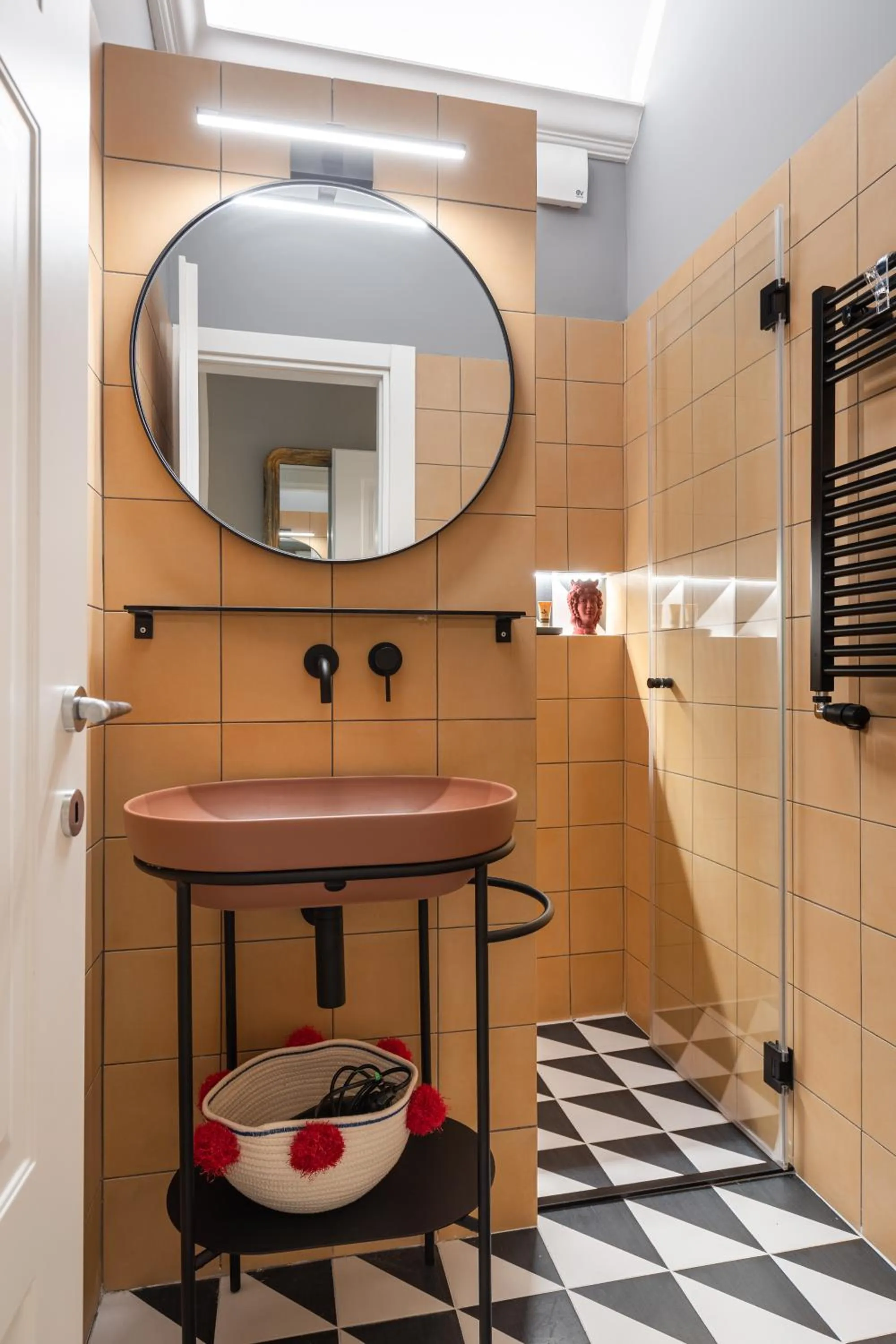 Bathroom in Vossia Luxury Rooms & Sicilian Living