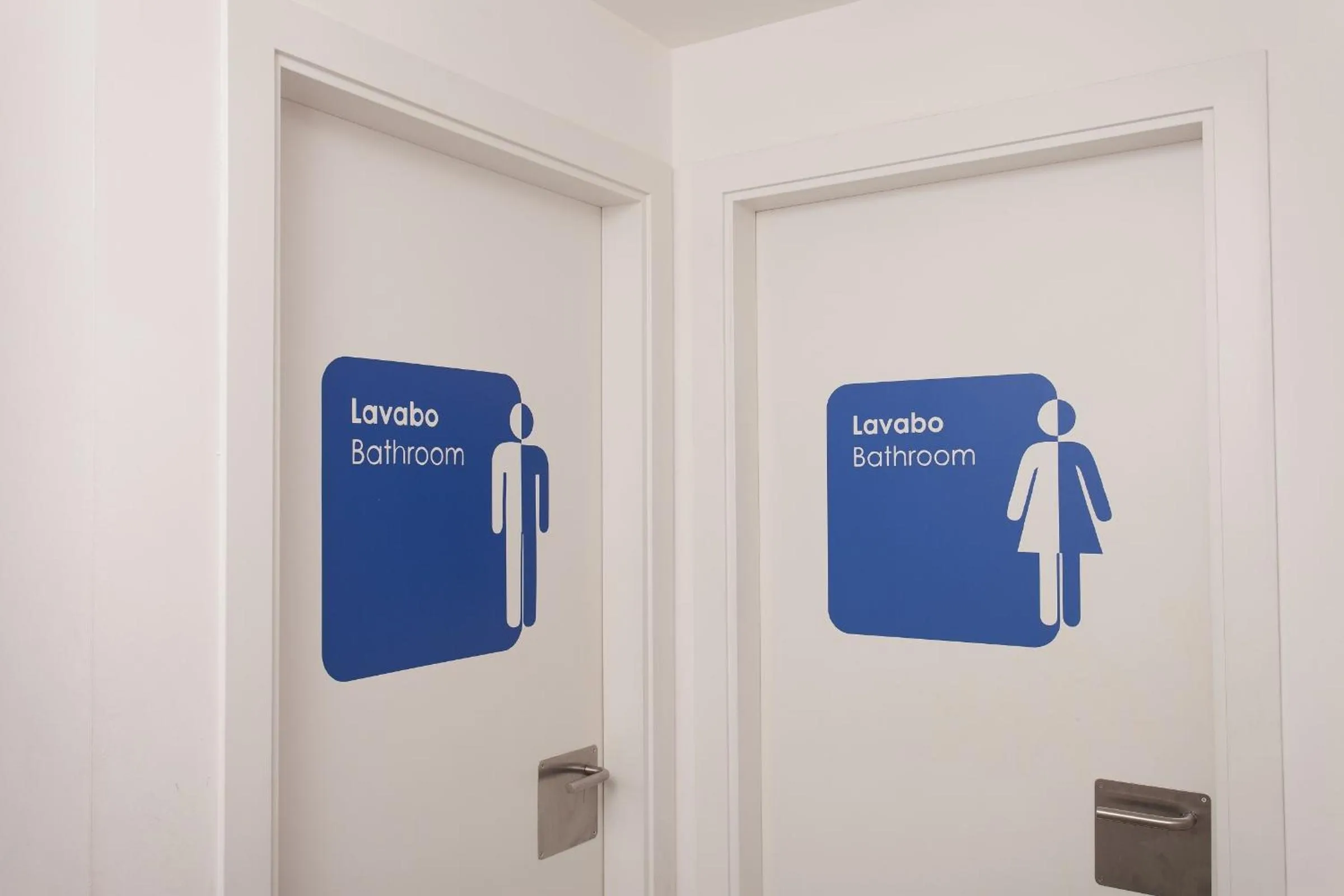 Bathroom in Dream Cube Hostel