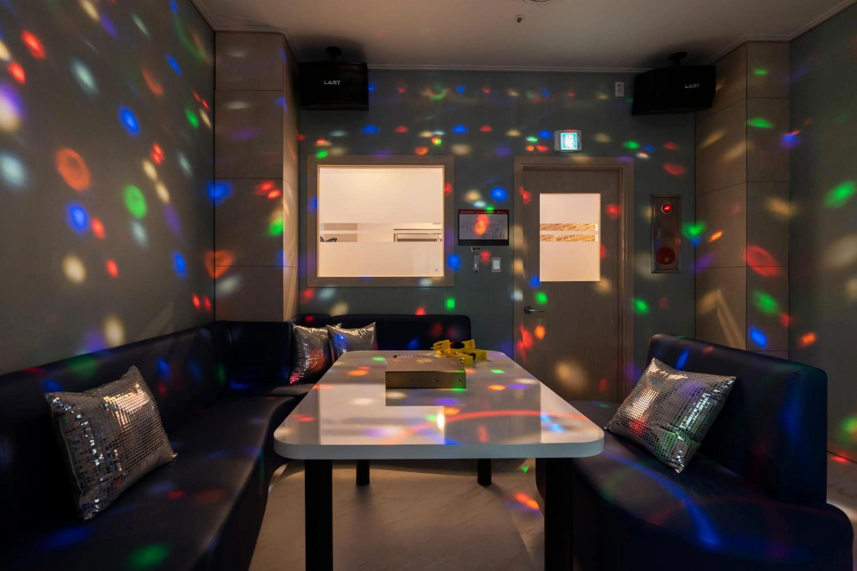 Karaoke in Hallim Resort