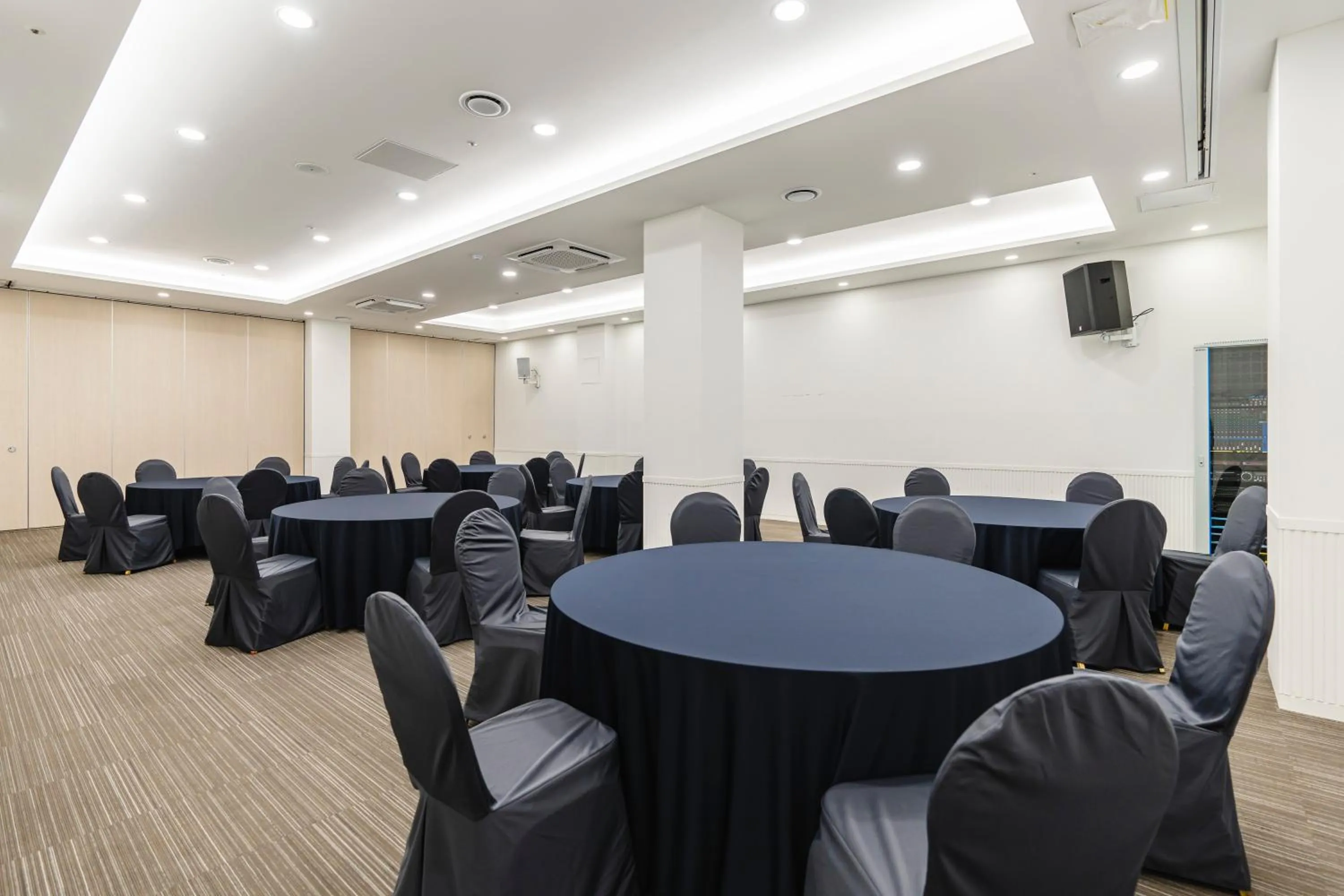 Banquet/Function facilities in Hallim Resort