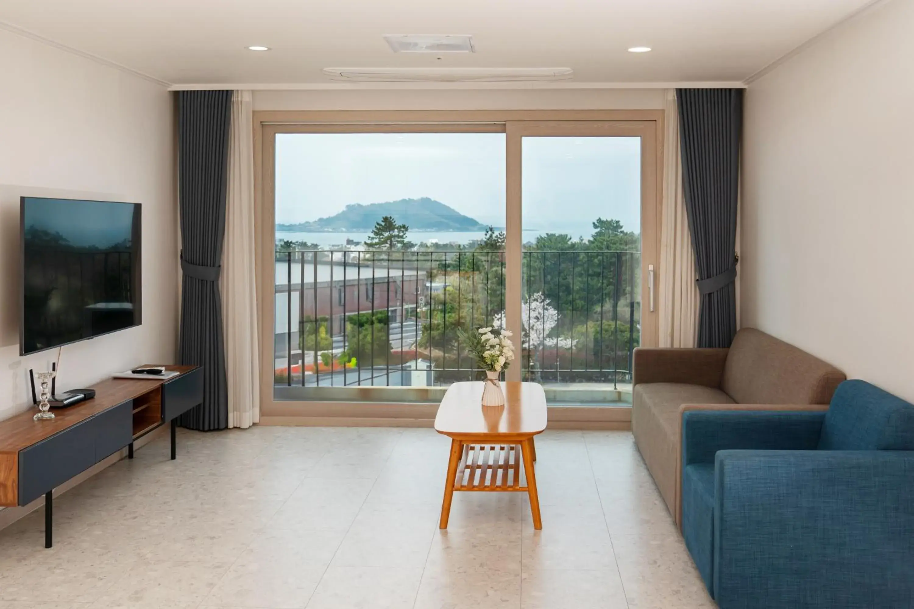 Family Suite A in Hallim Resort Family Suite A in Hallim Resort