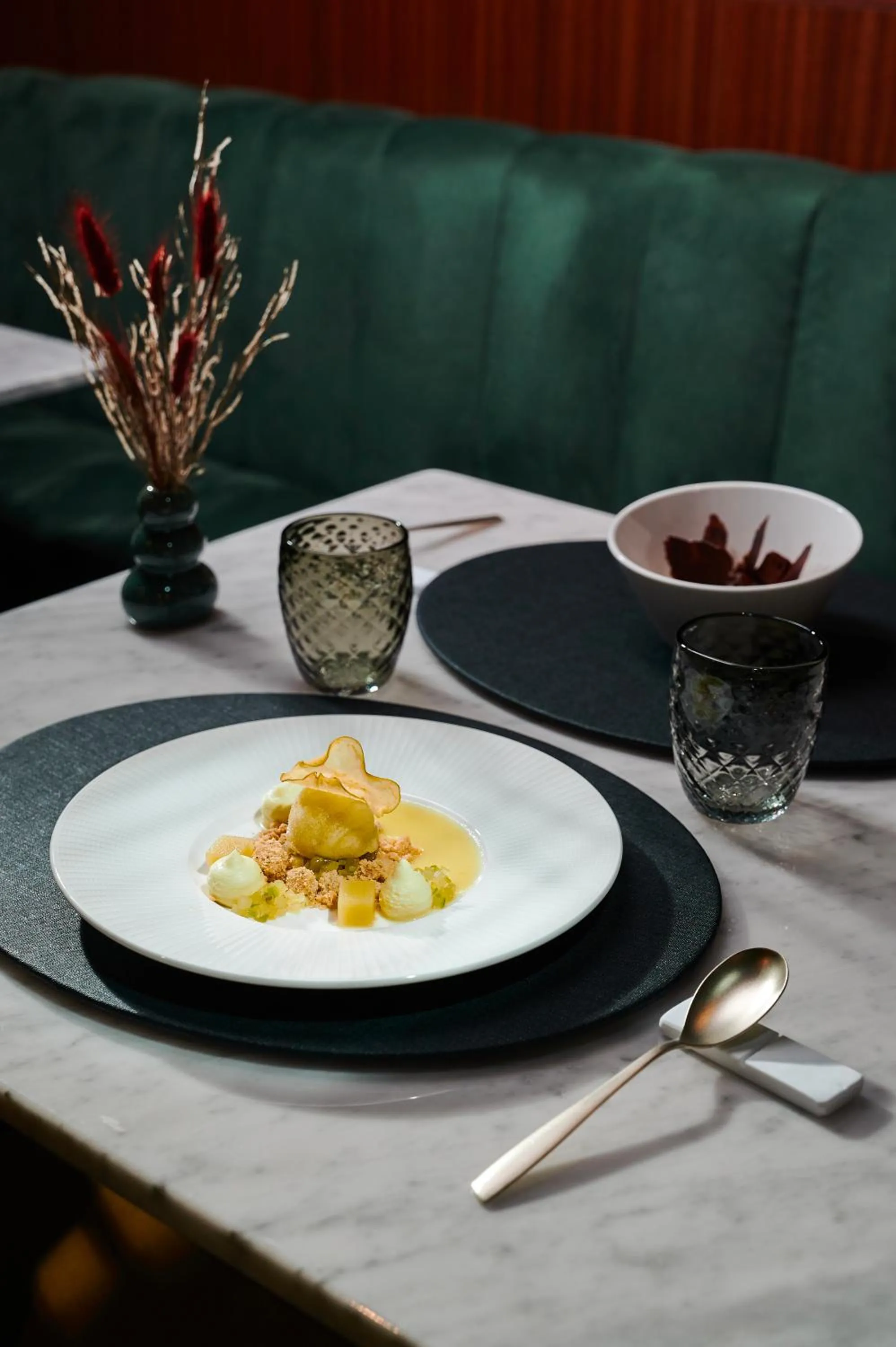 Restaurant/places to eat in Best Western Hotel Biri