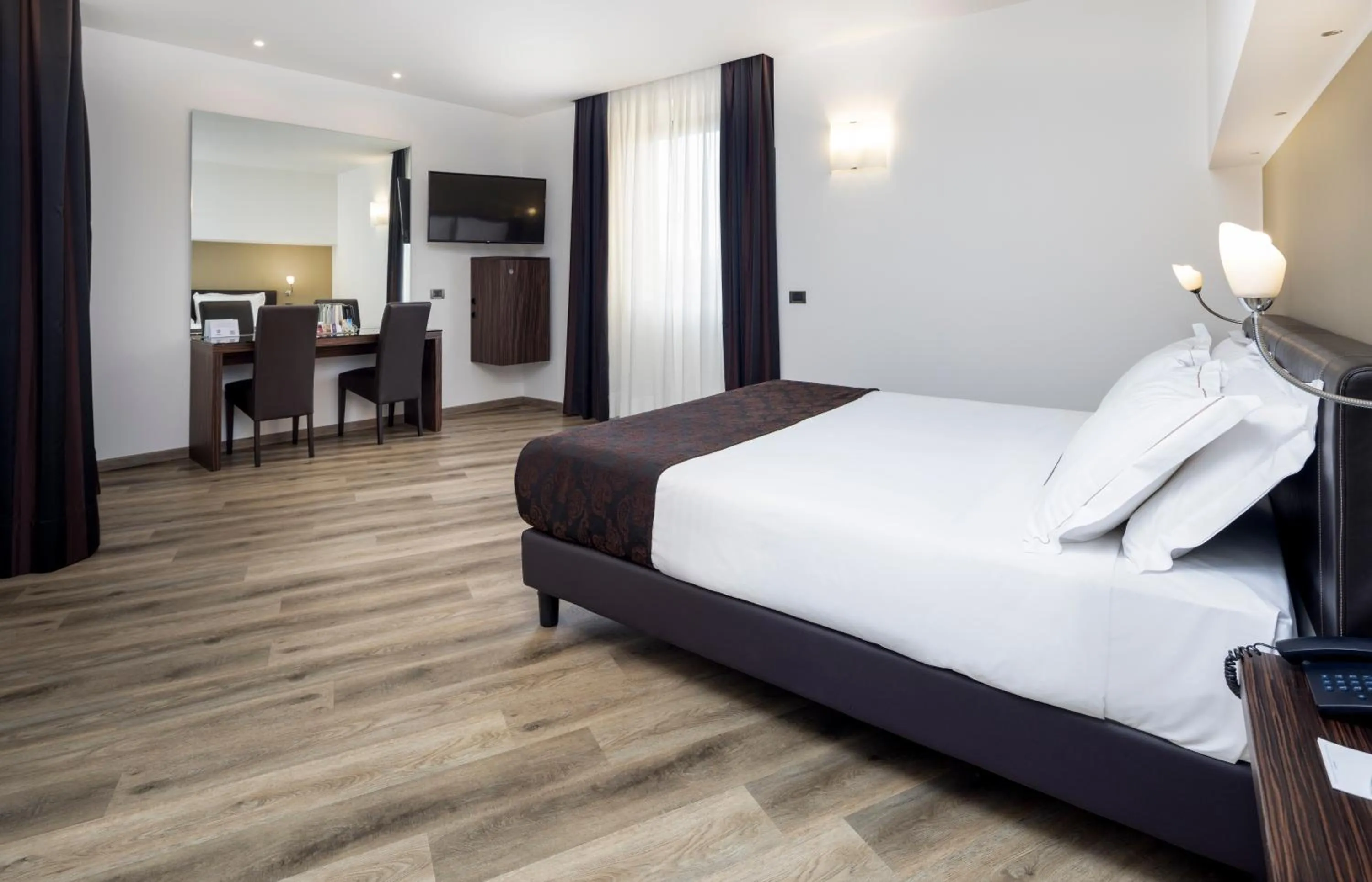 Bed in Best Western Hotel Biri