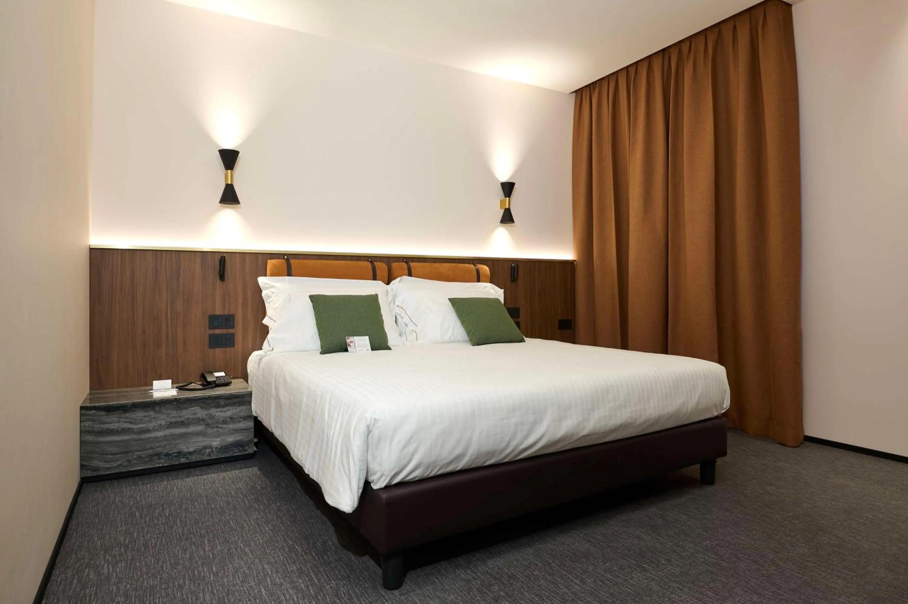 Bed in Best Western Hotel Biri