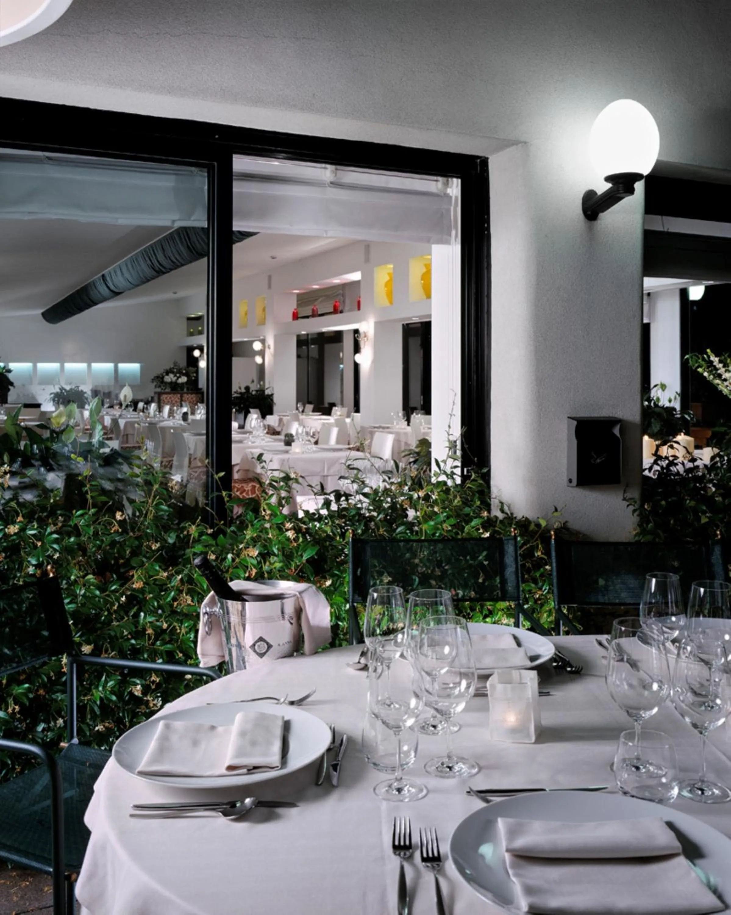 Restaurant/places to eat in Best Western Hotel Biri