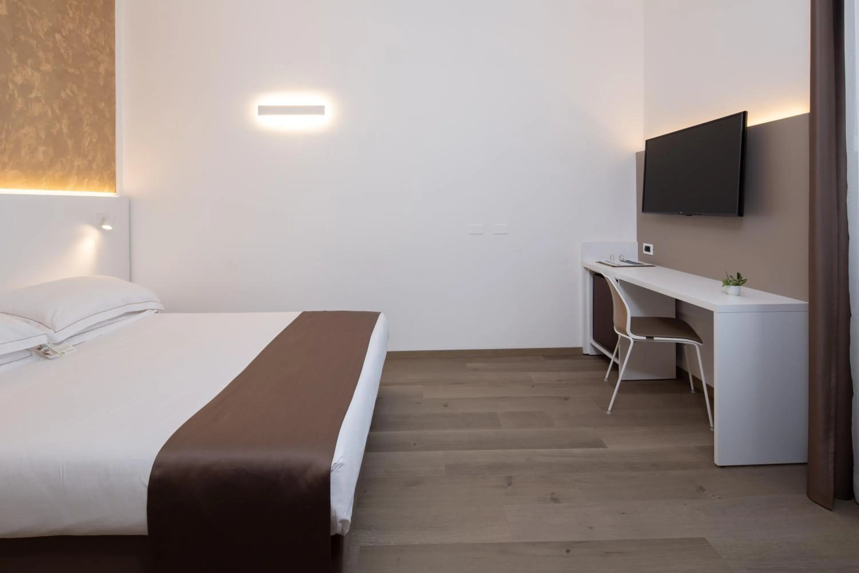 Bed in Best Western Hotel Biri