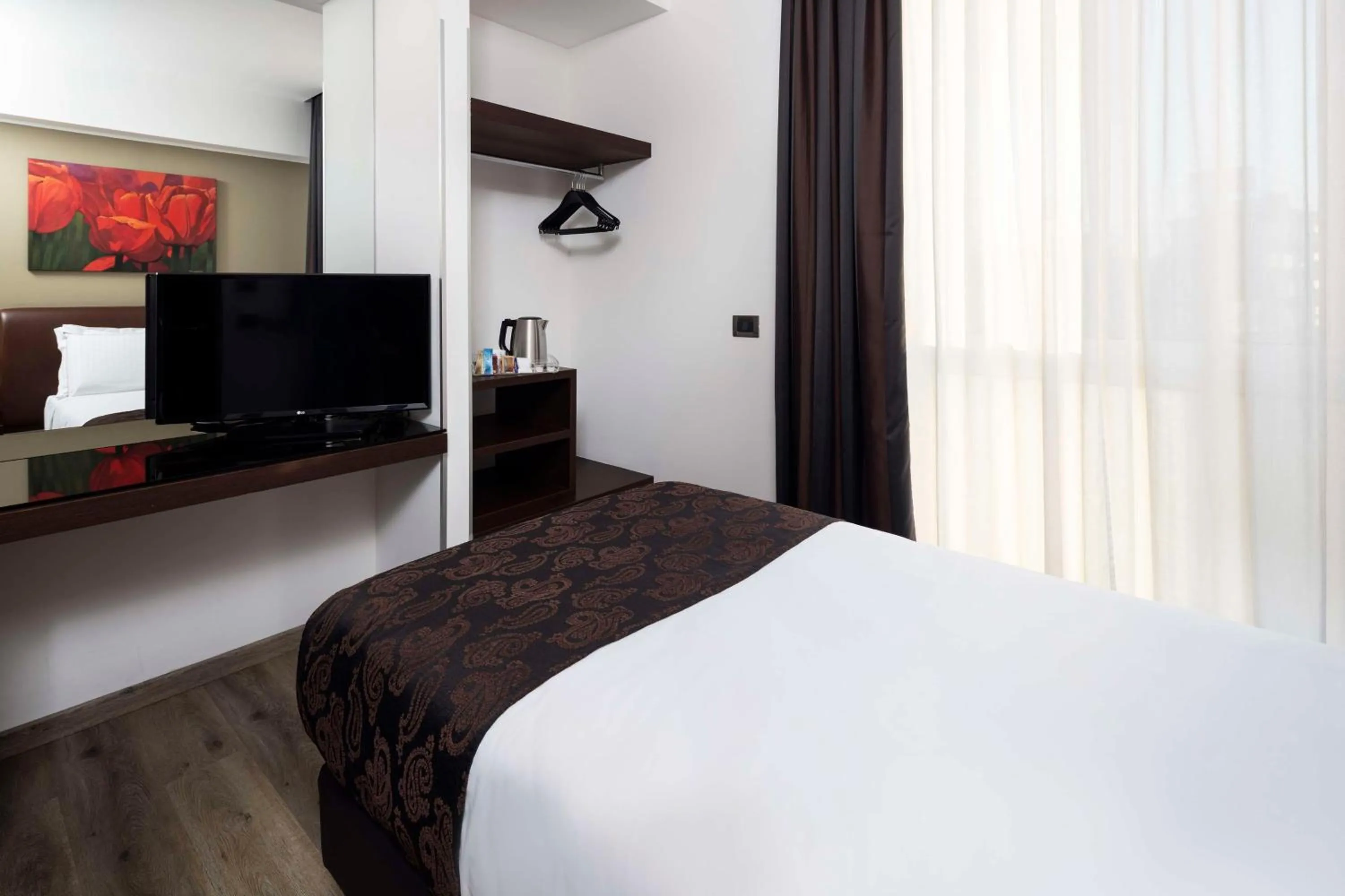 Bed in Best Western Hotel Biri