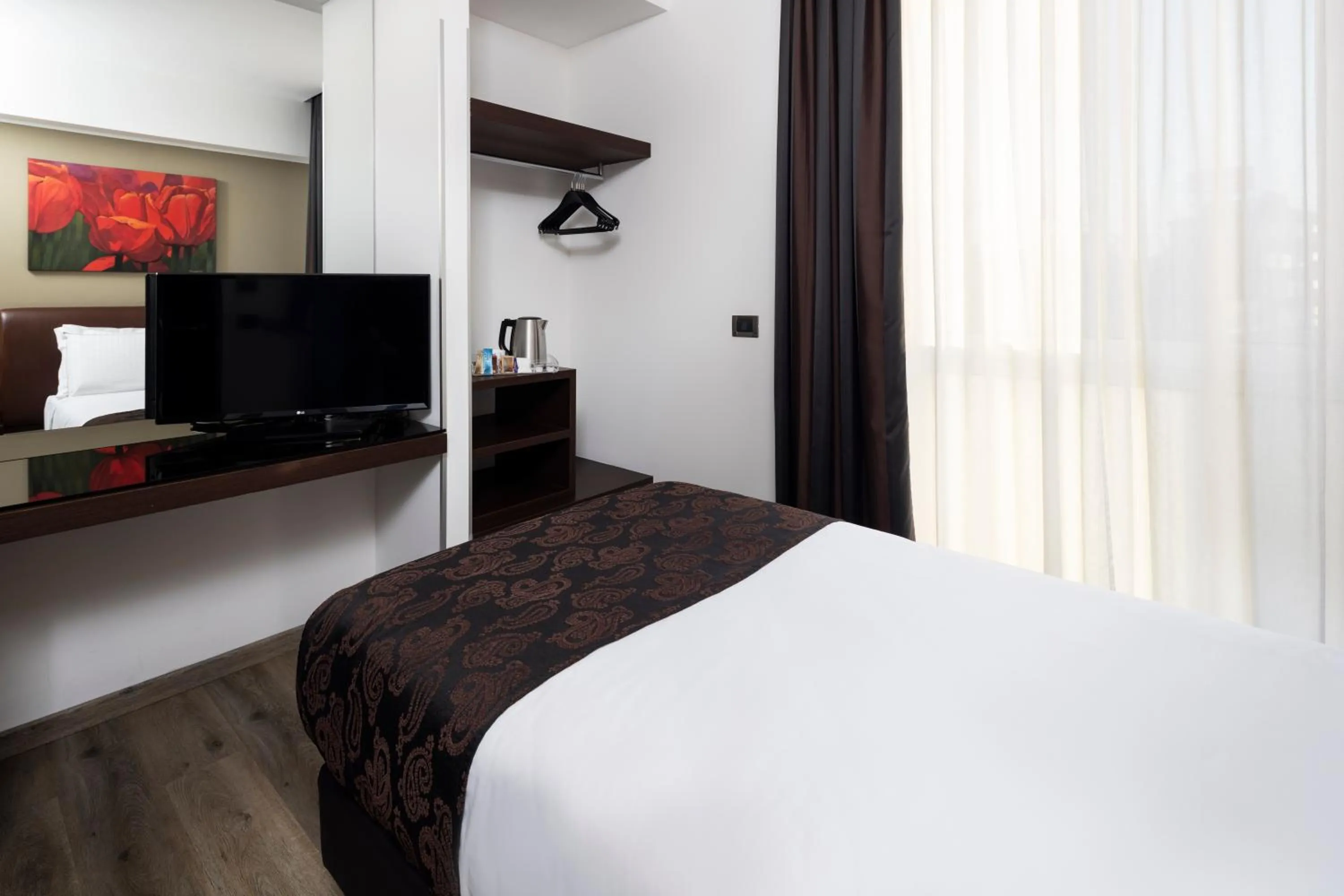 Bed in Best Western Hotel Biri