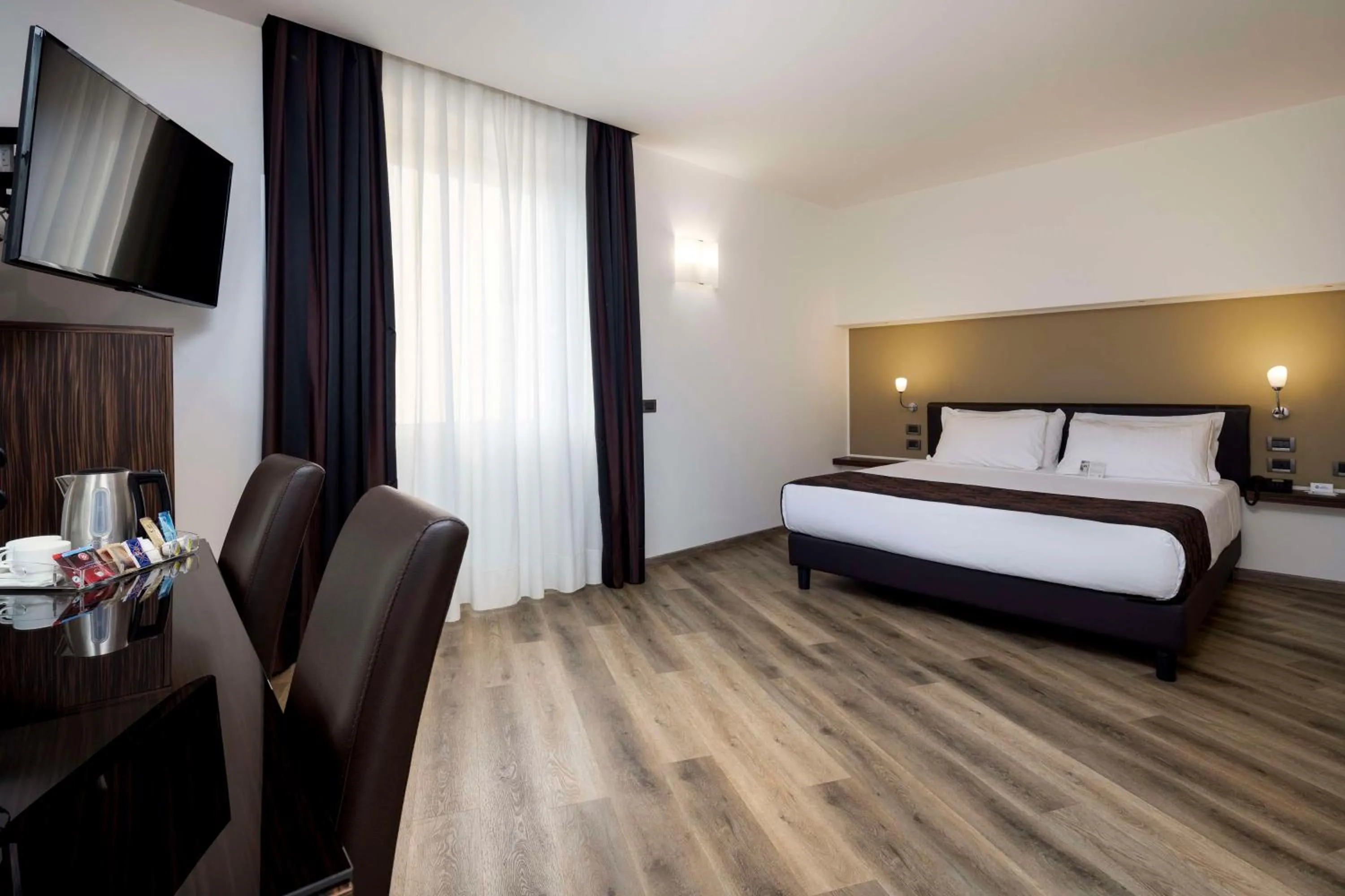 Bedroom, Bed in Best Western Hotel Biri