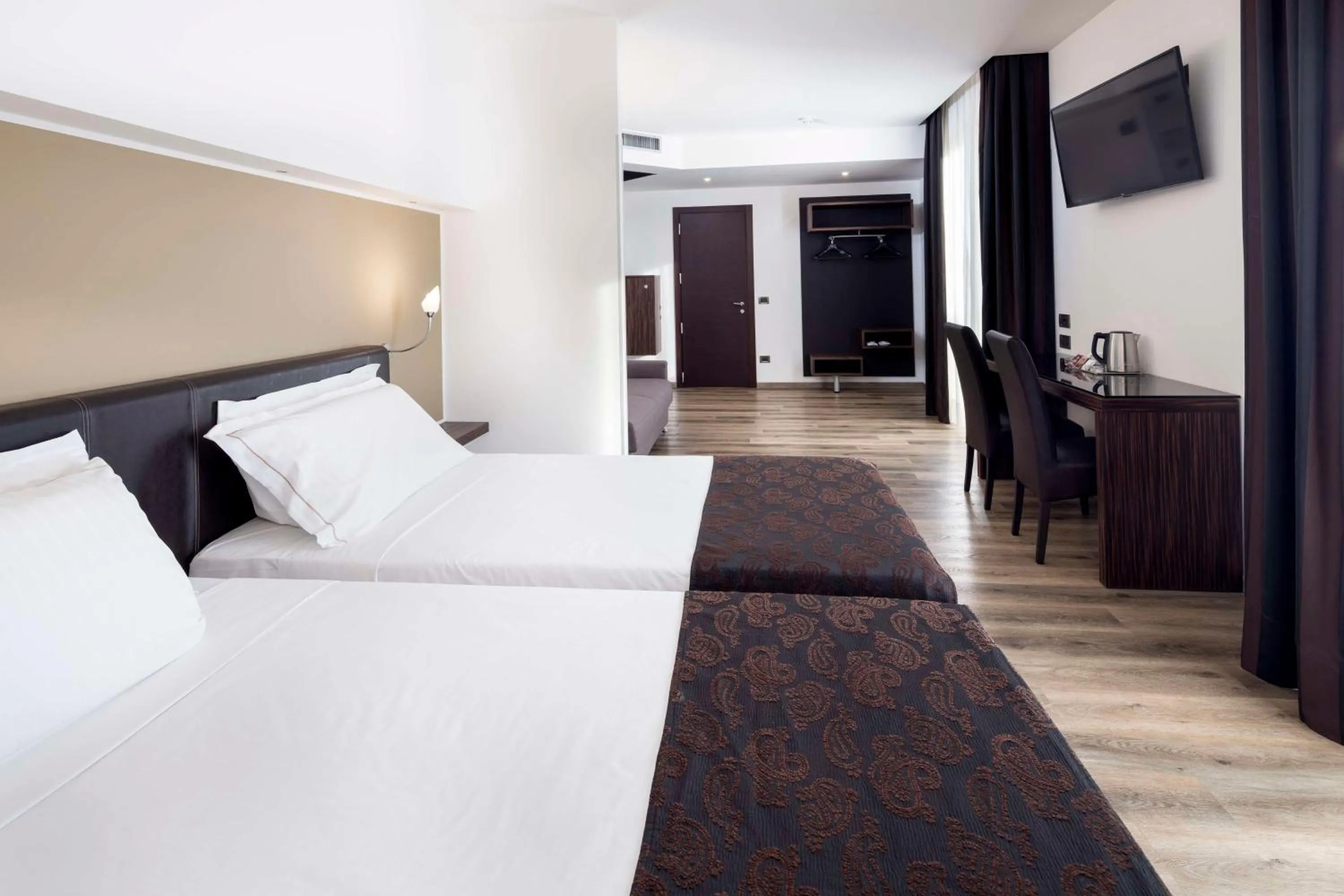 Bed in Best Western Hotel Biri