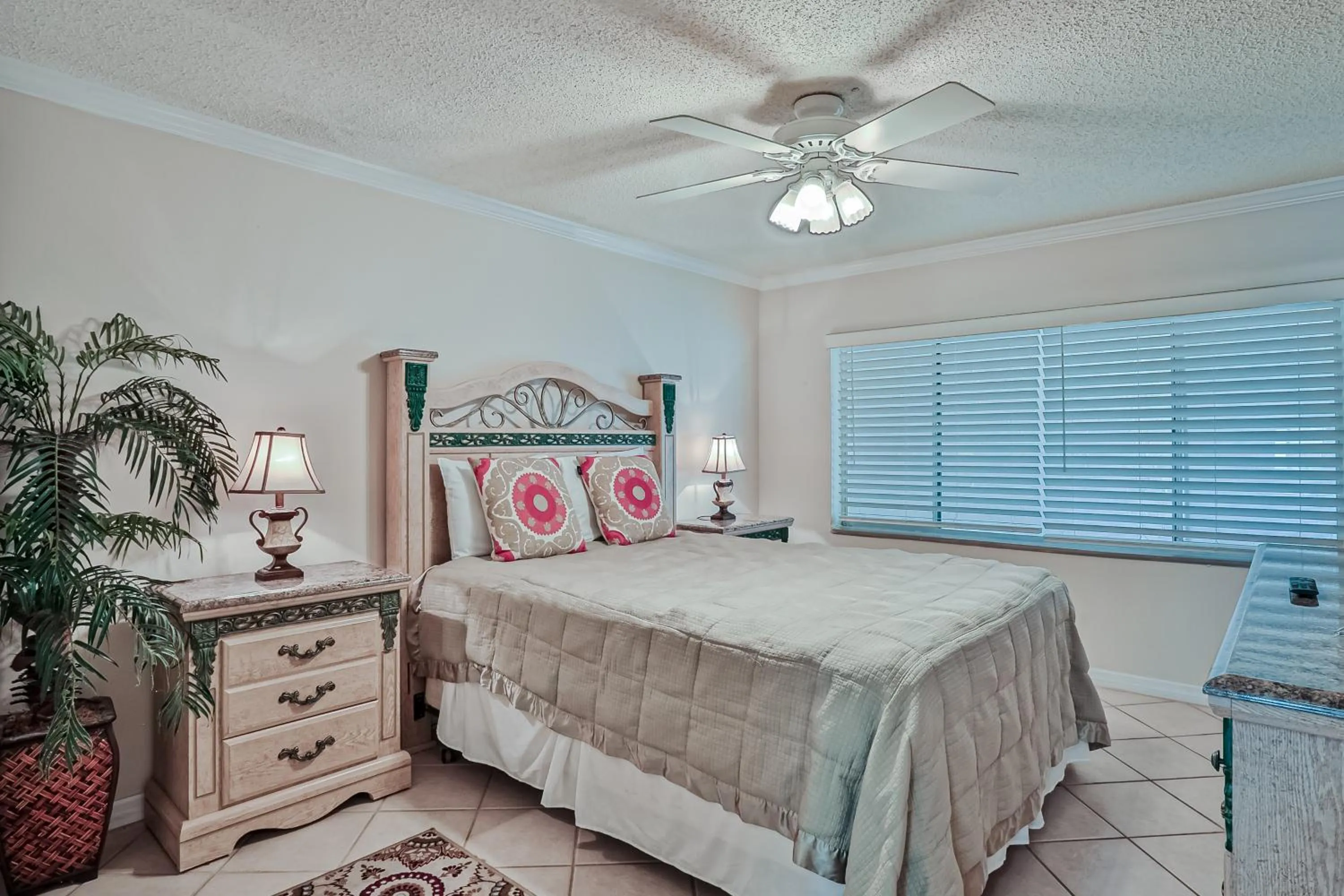 Bed in Four Winds Oceanfront Condo