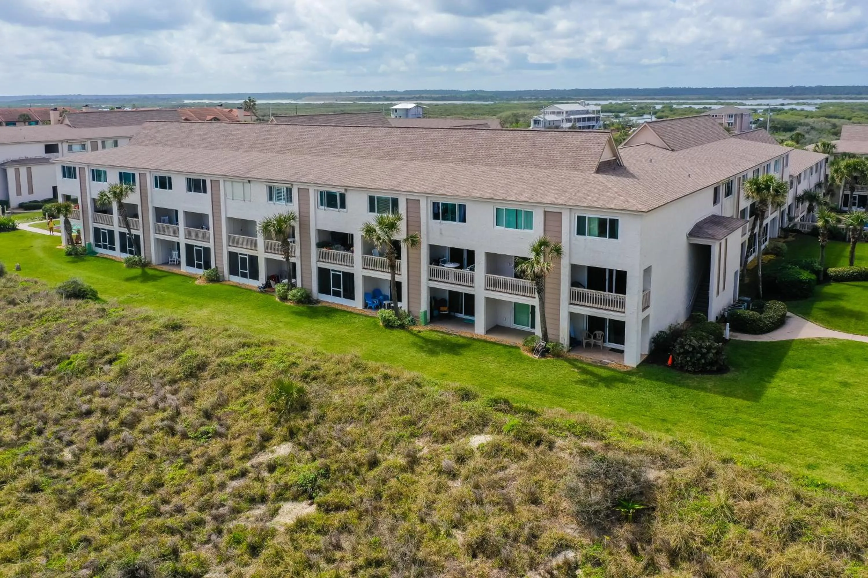 Four Winds Oceanfront Condo