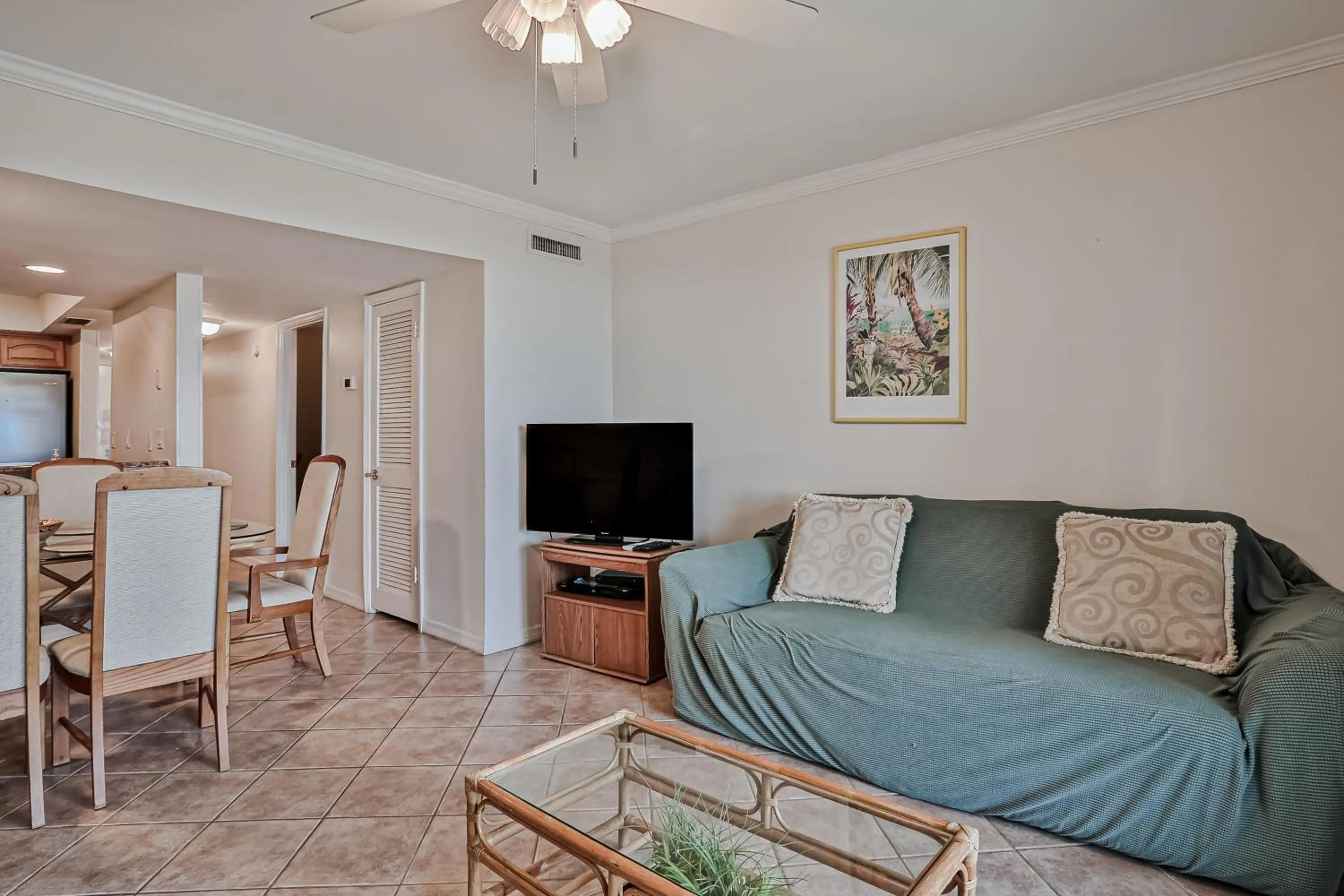 Four Winds Oceanfront Condo