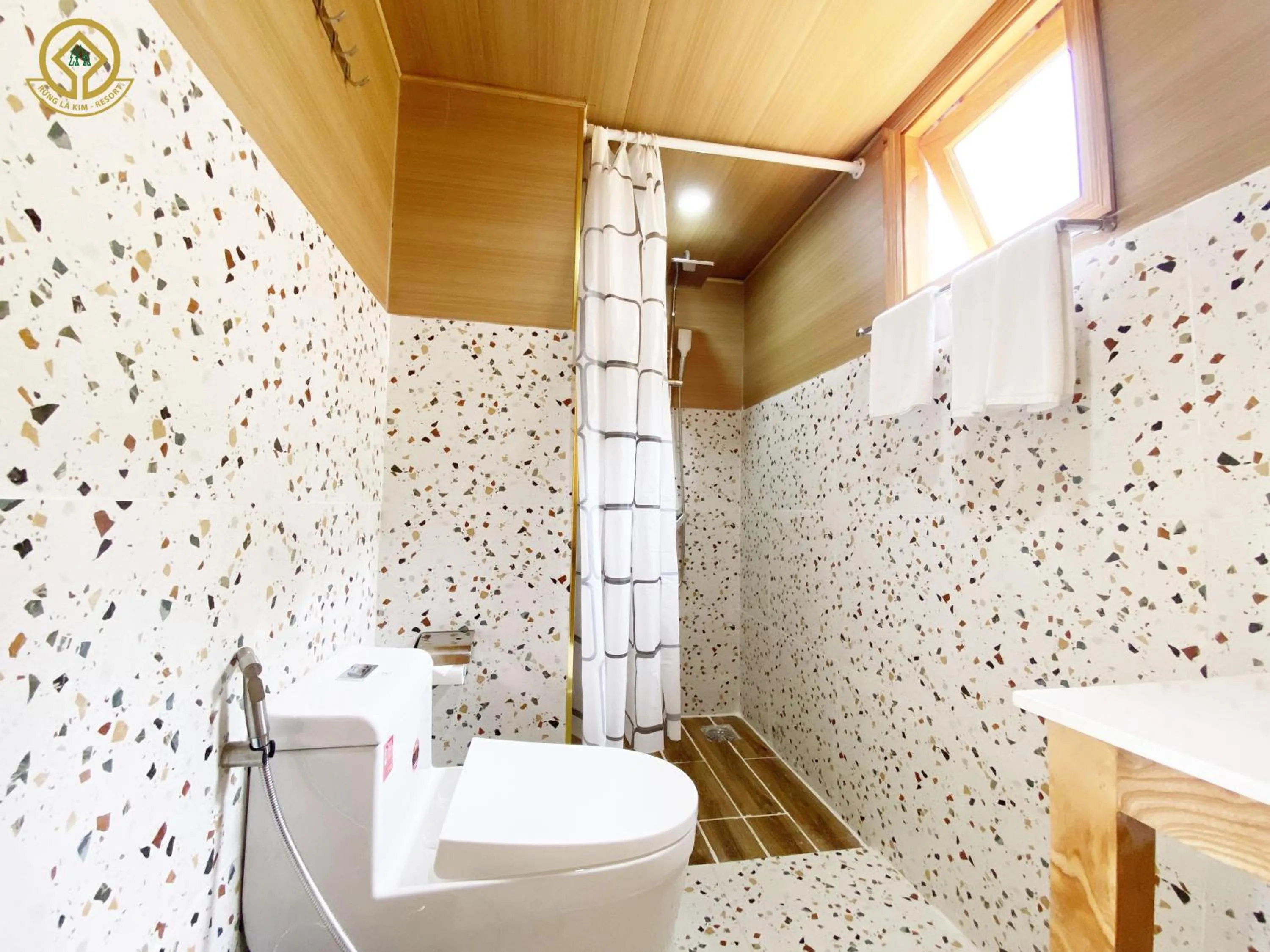 Rừng Lá Kim Resort