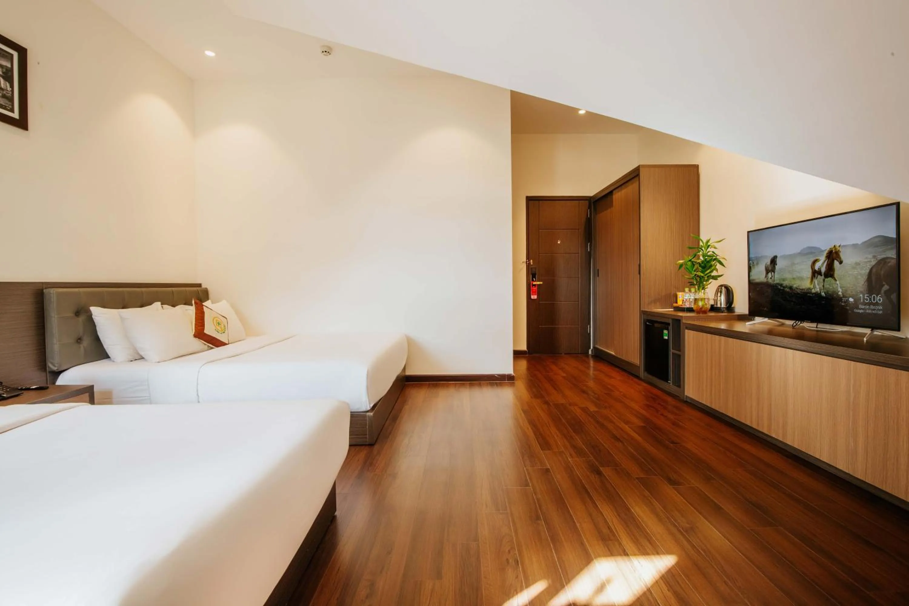 Bedroom, Bed in Rừng Lá Kim Resort