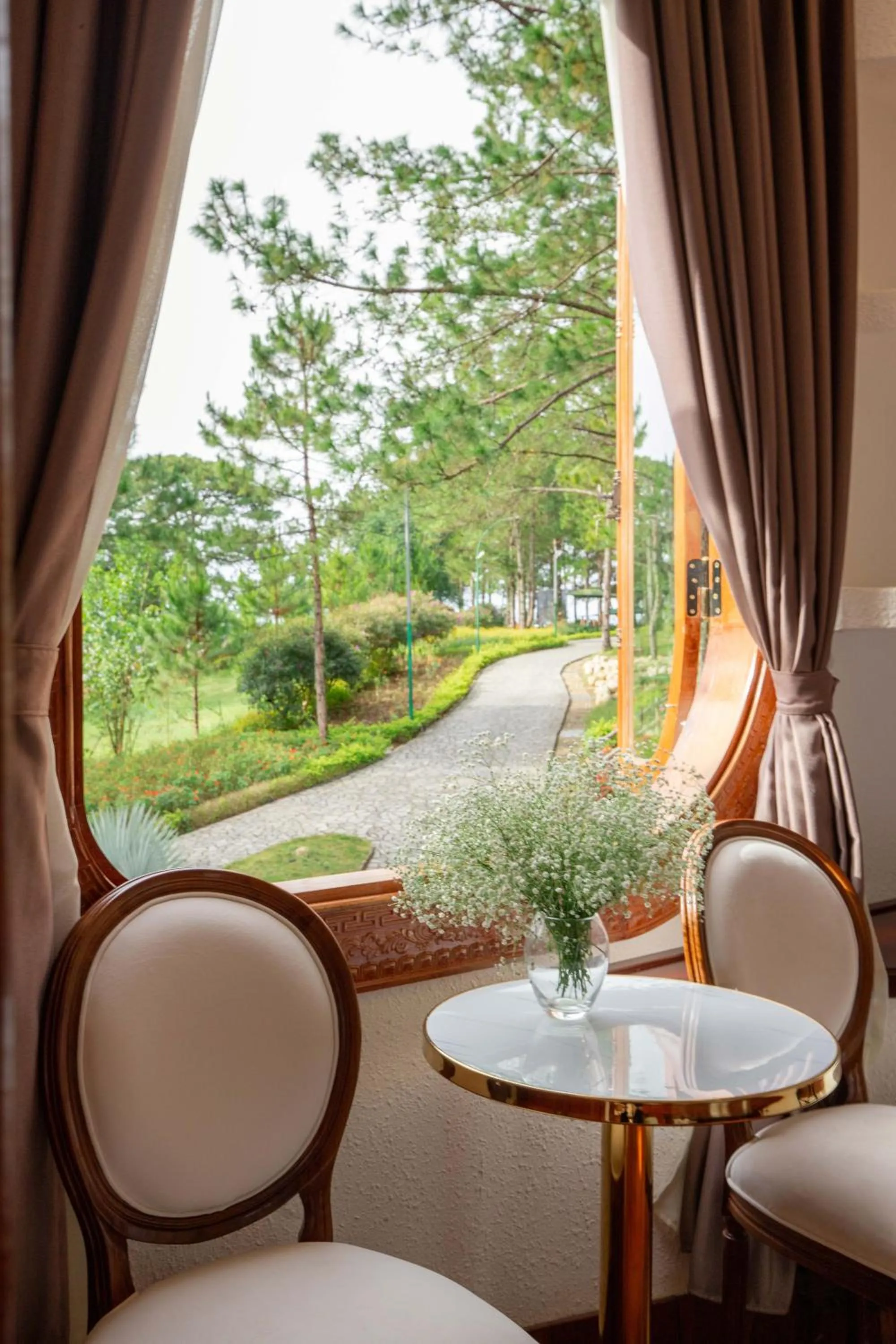 Rừng Lá Kim Resort