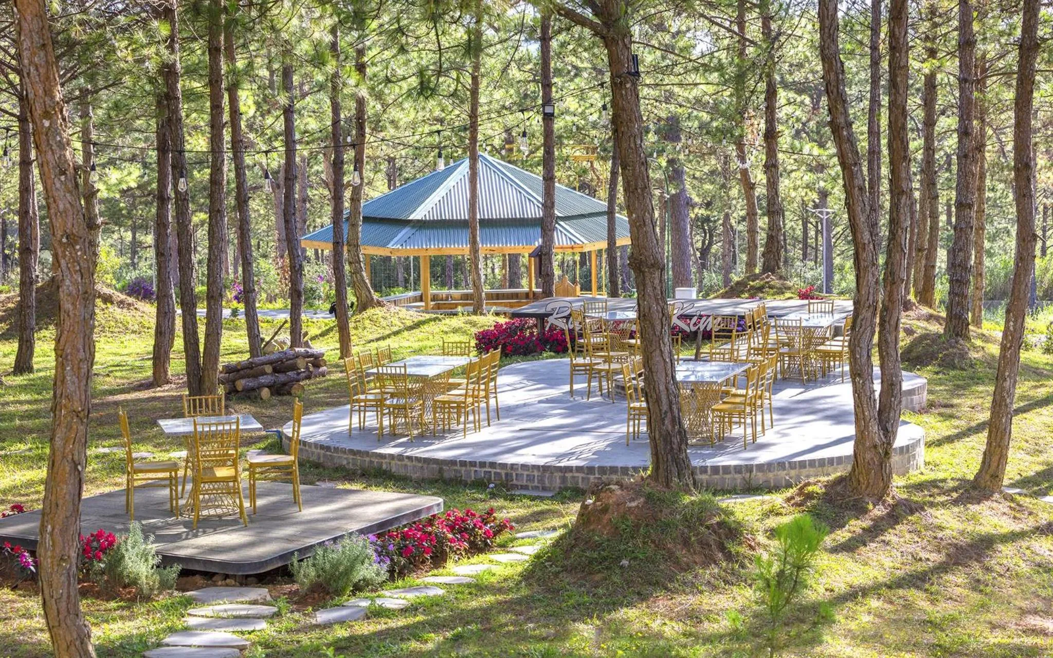 Day in Rừng Lá Kim Resort