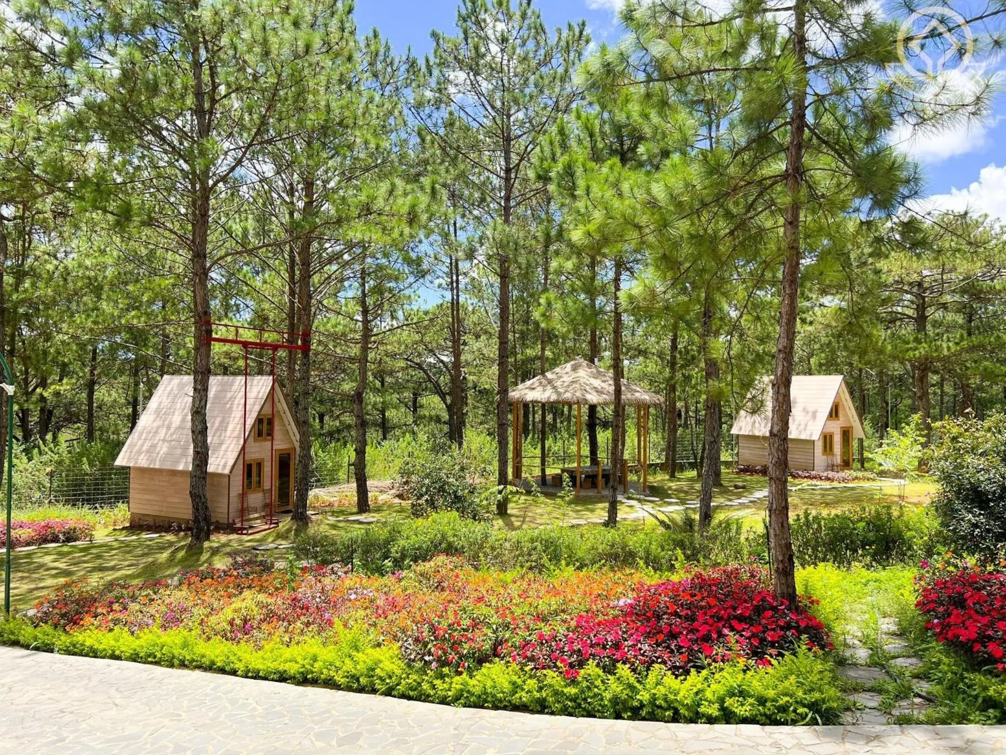 Rừng Lá Kim Resort