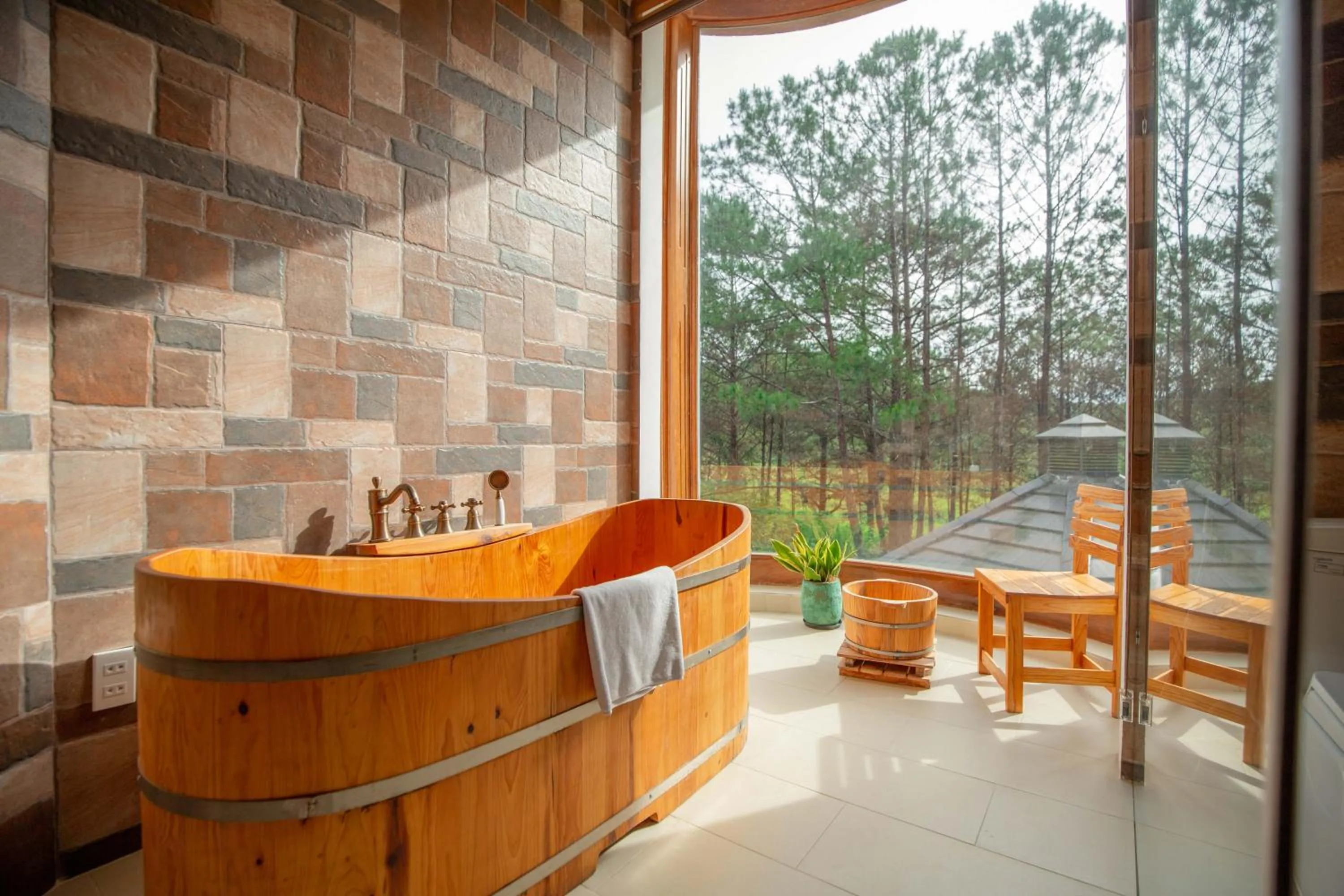 Rừng Lá Kim Resort