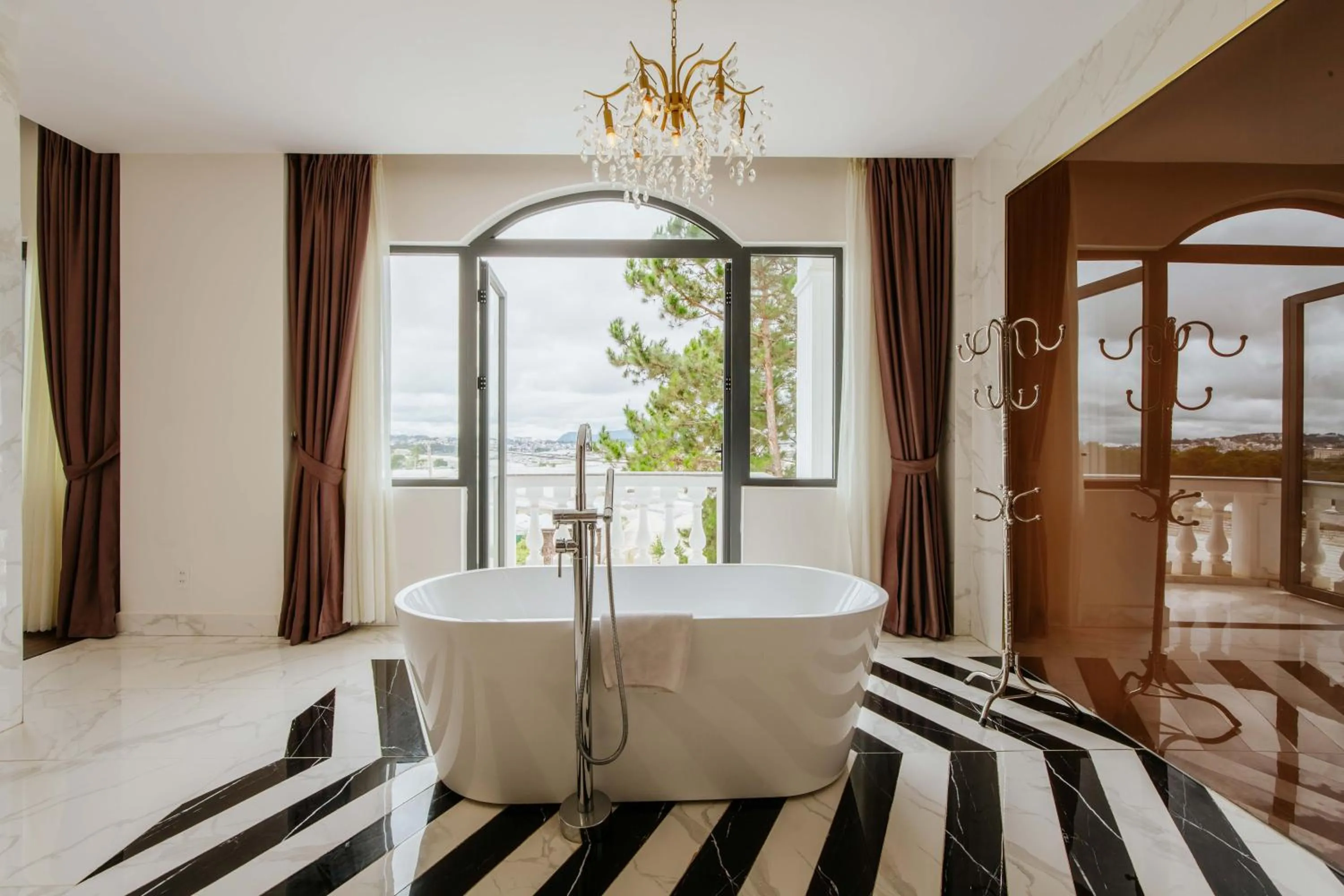 Bathroom in Rừng Lá Kim Resort