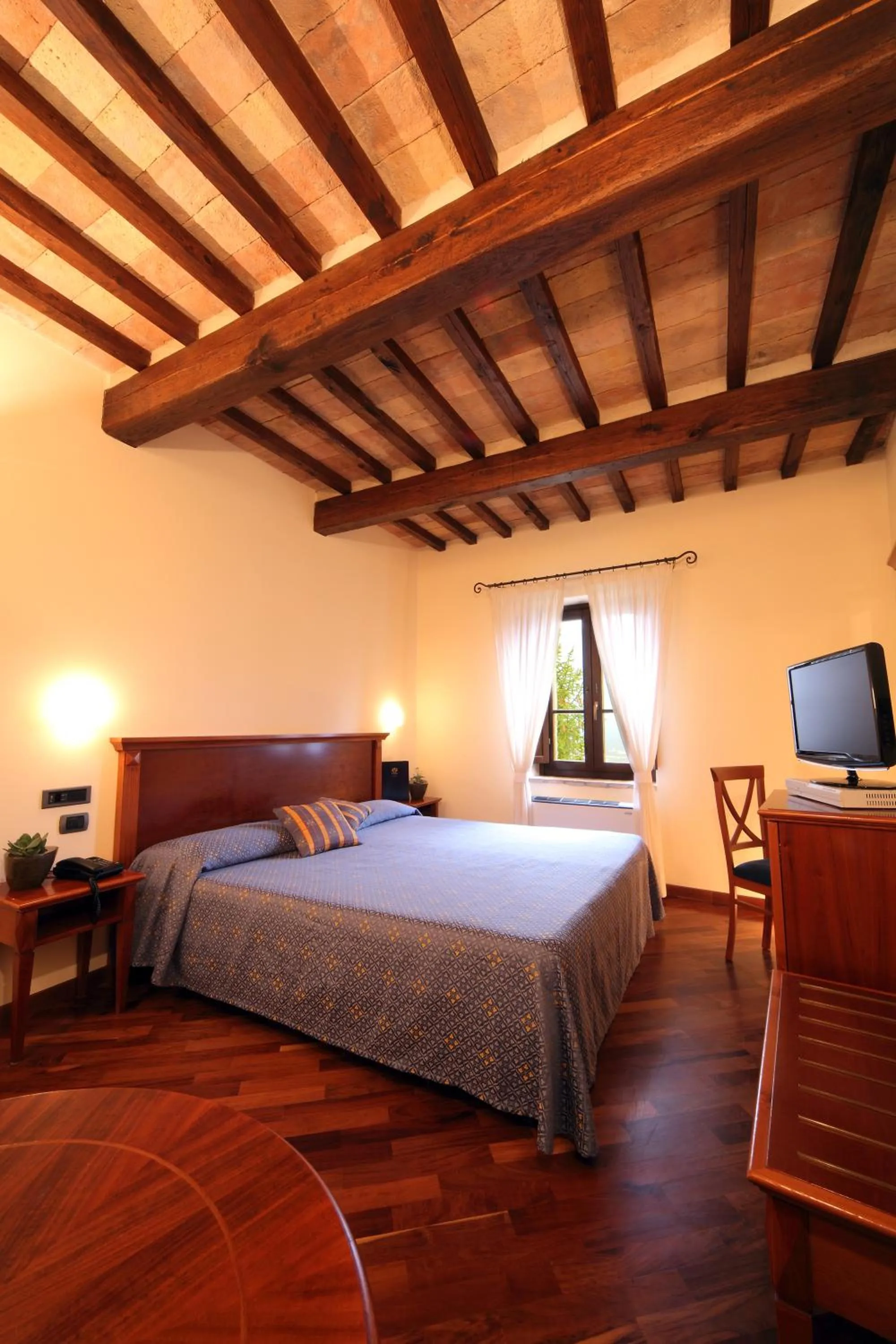 Photo of the whole room, Bed in Relais La Corte di Bettona