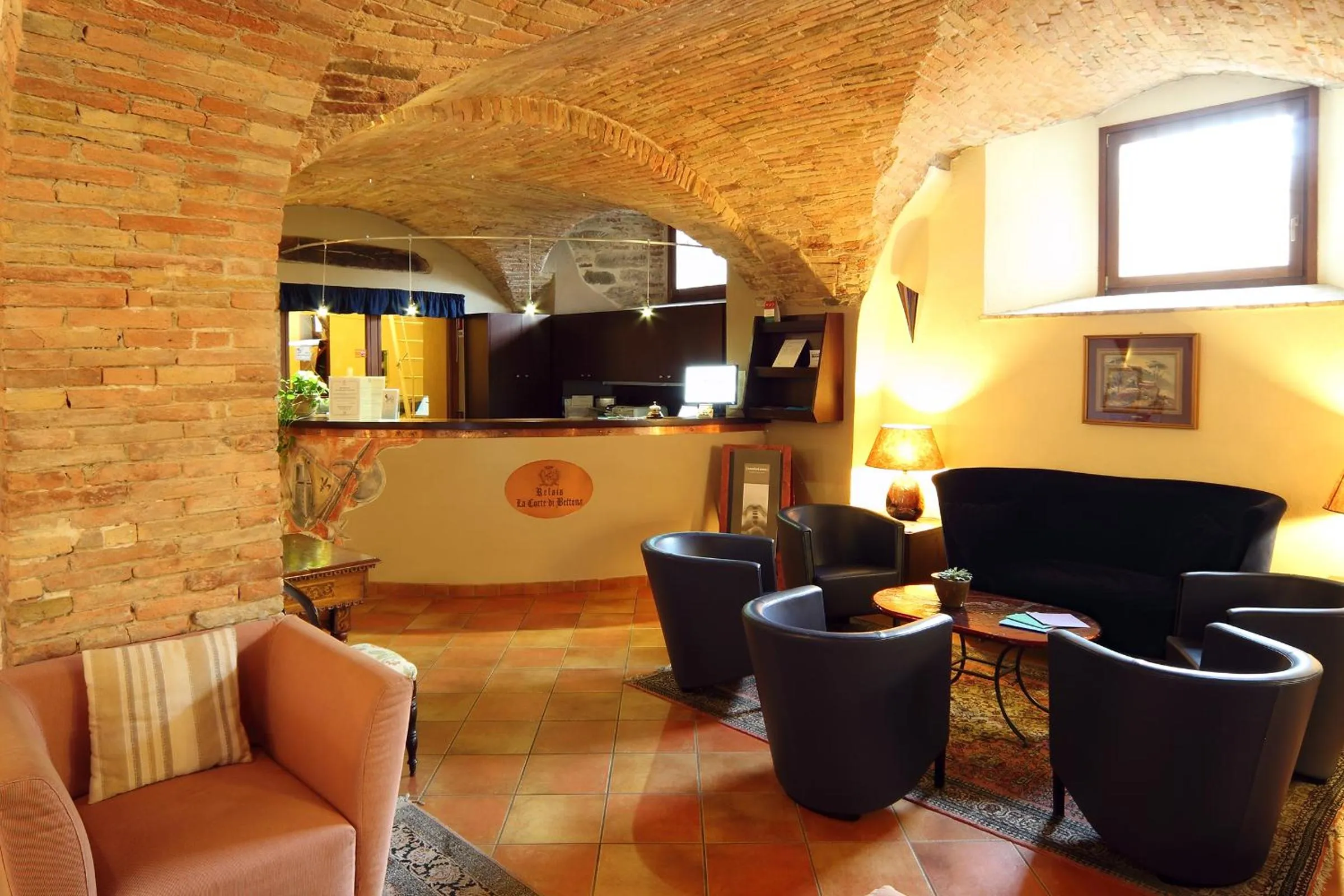 Lobby or reception in Relais La Corte di Bettona