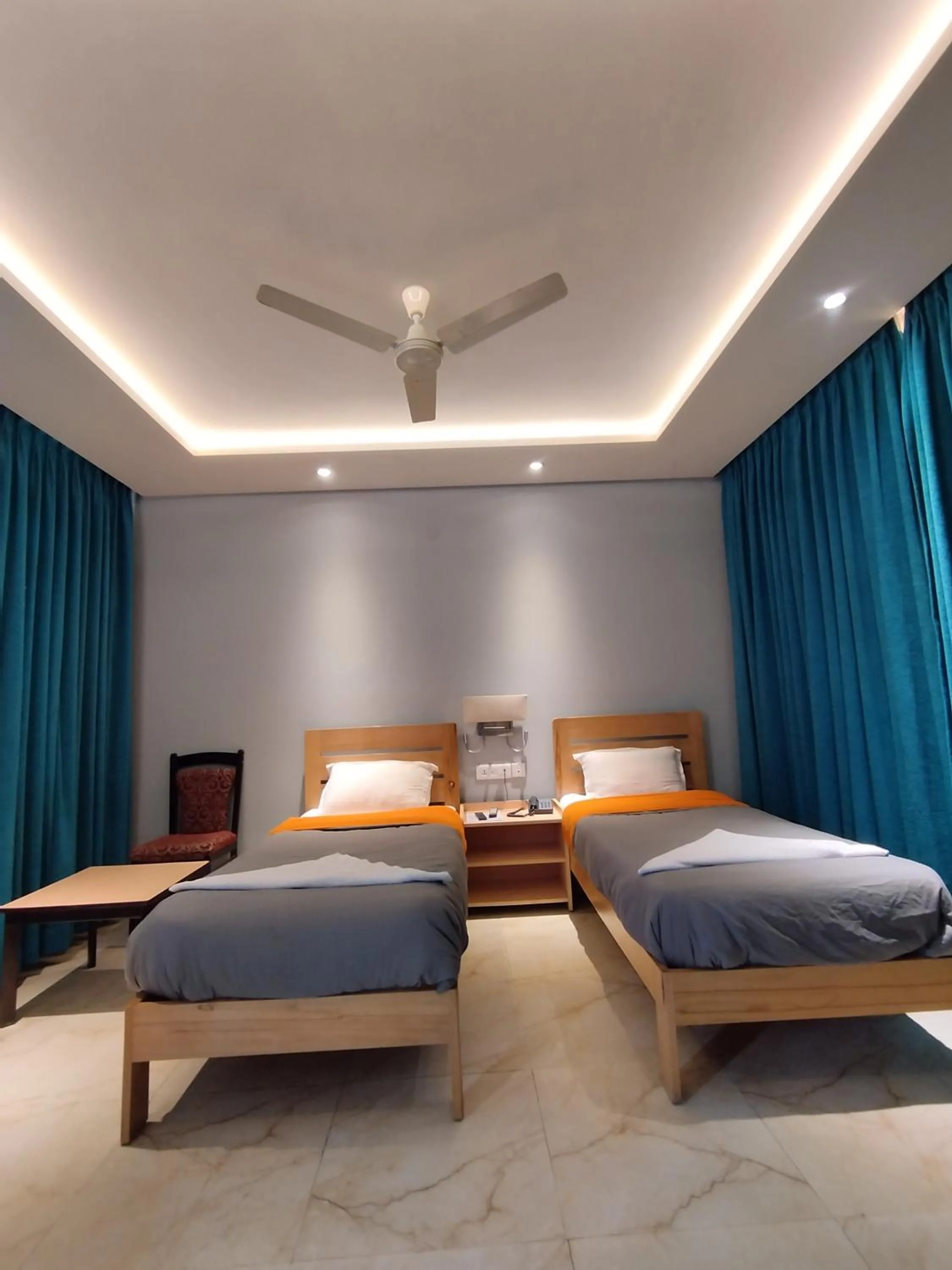 Bed in Madpackers Bir