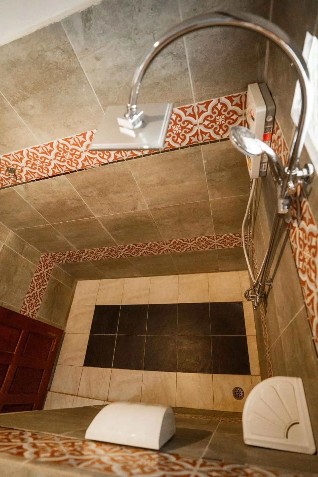 Shower in Nakorn River View