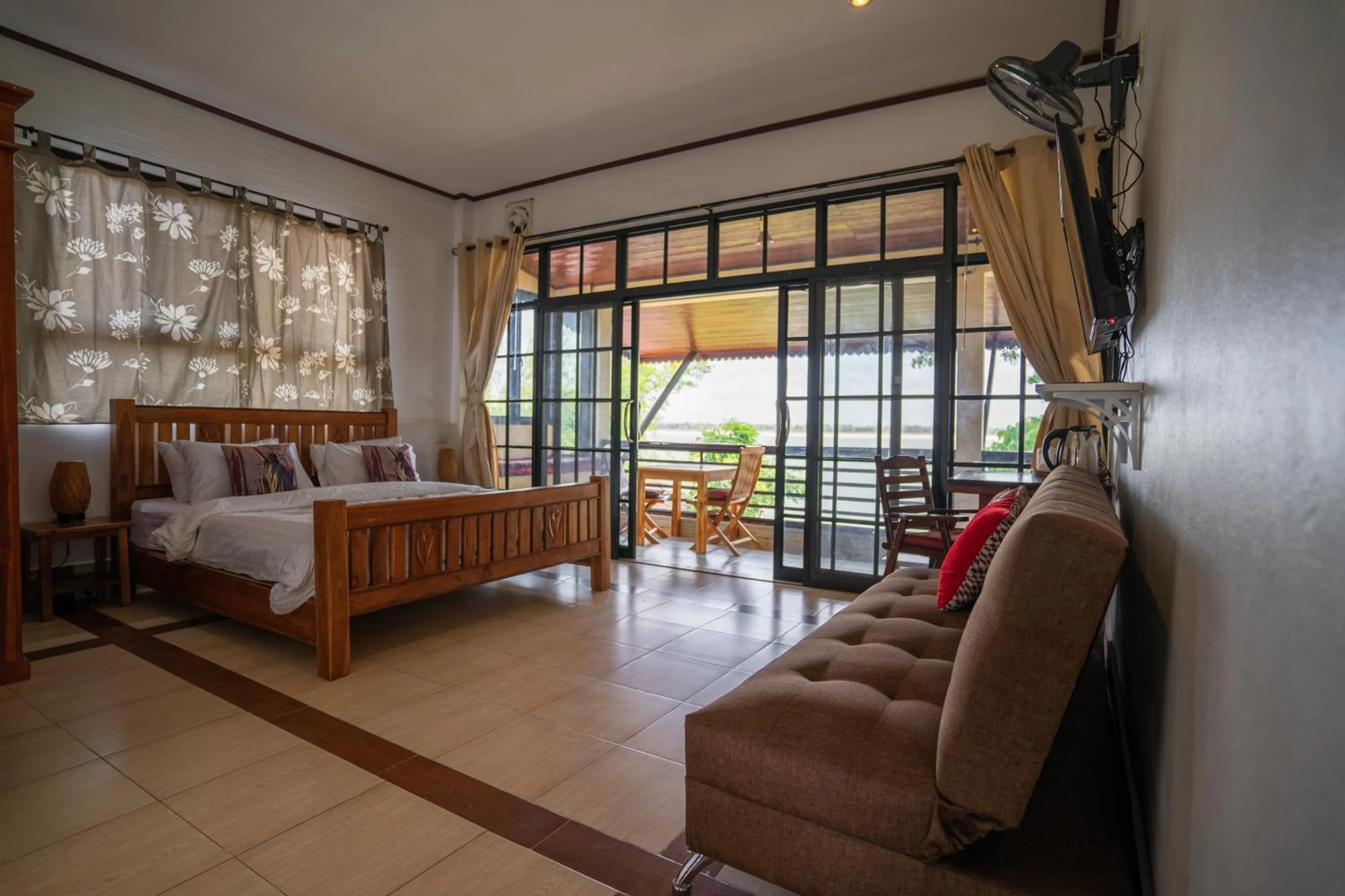 Seating area, Bed in Nakorn River View