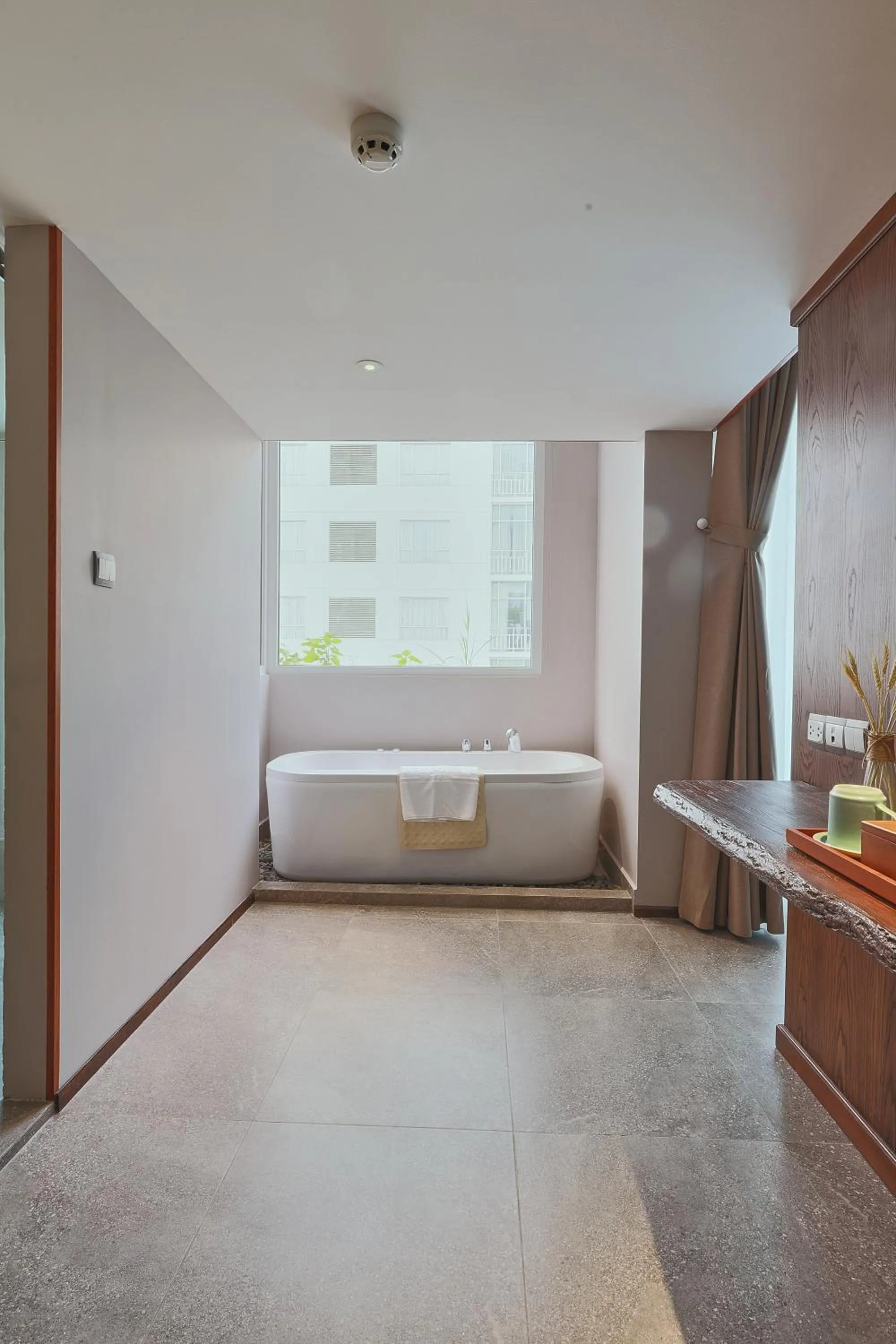 Shower, Bed in CHERRY BOUTIQUE HOTEL