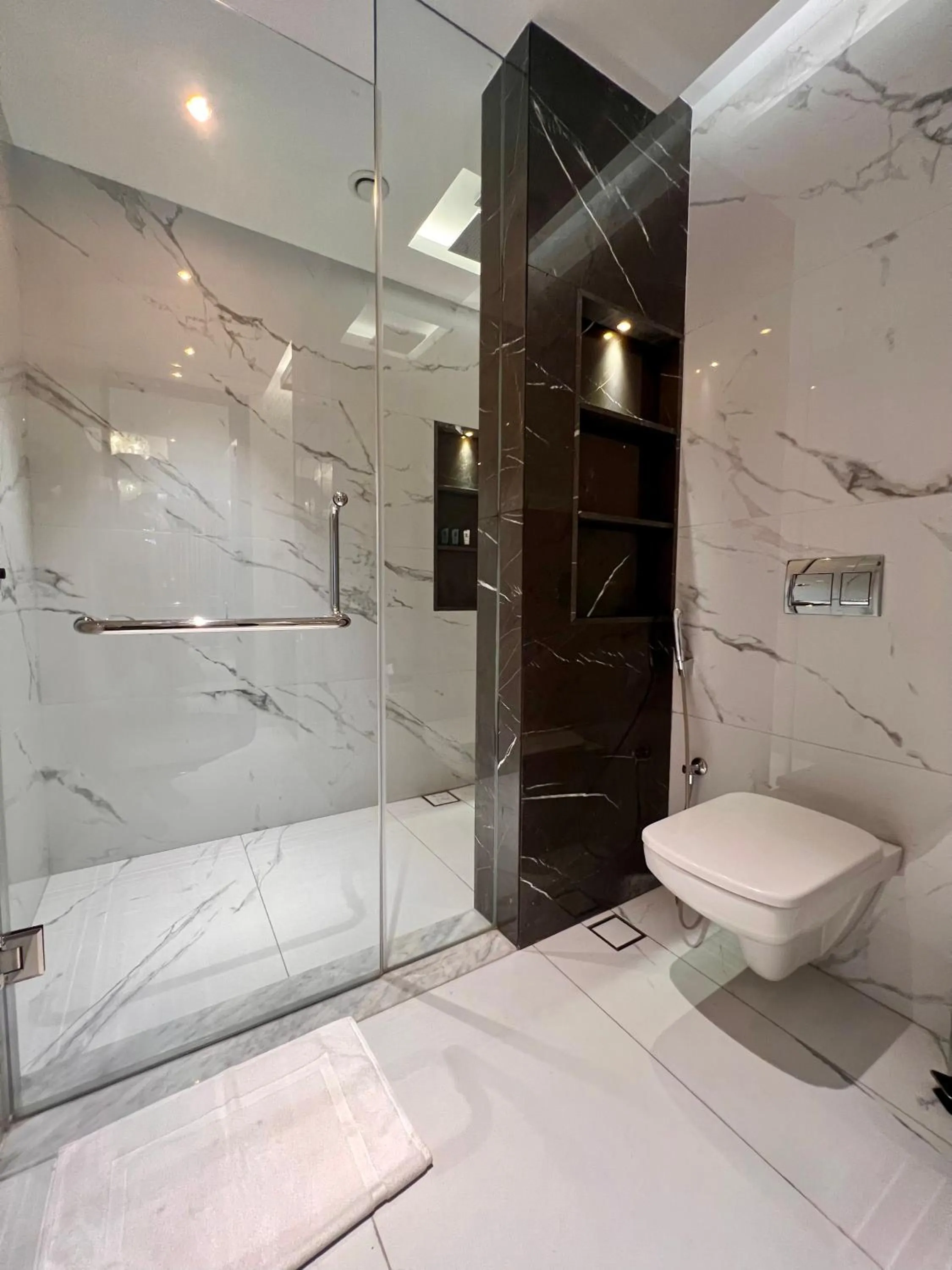 Bathroom in Zest Metropole