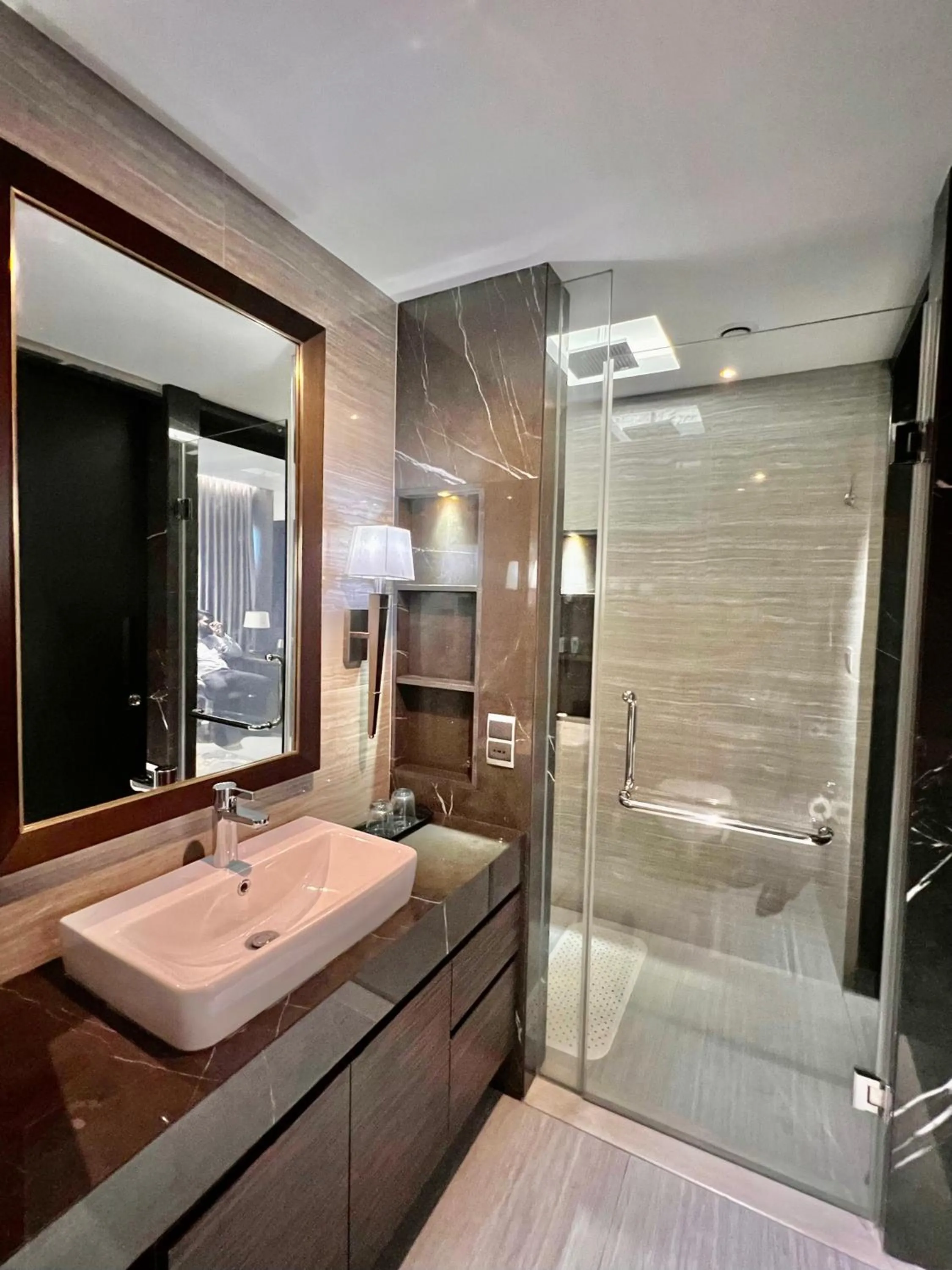 Bathroom in Zest Metropole
