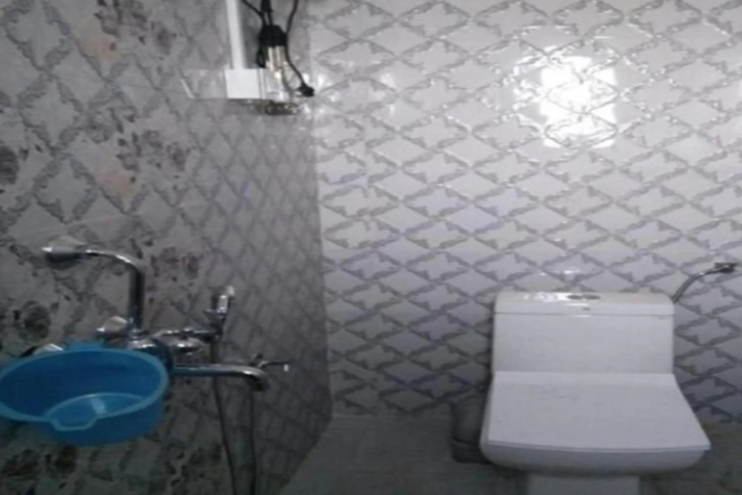 Bathroom in Mountain View Home Stay by StayApart