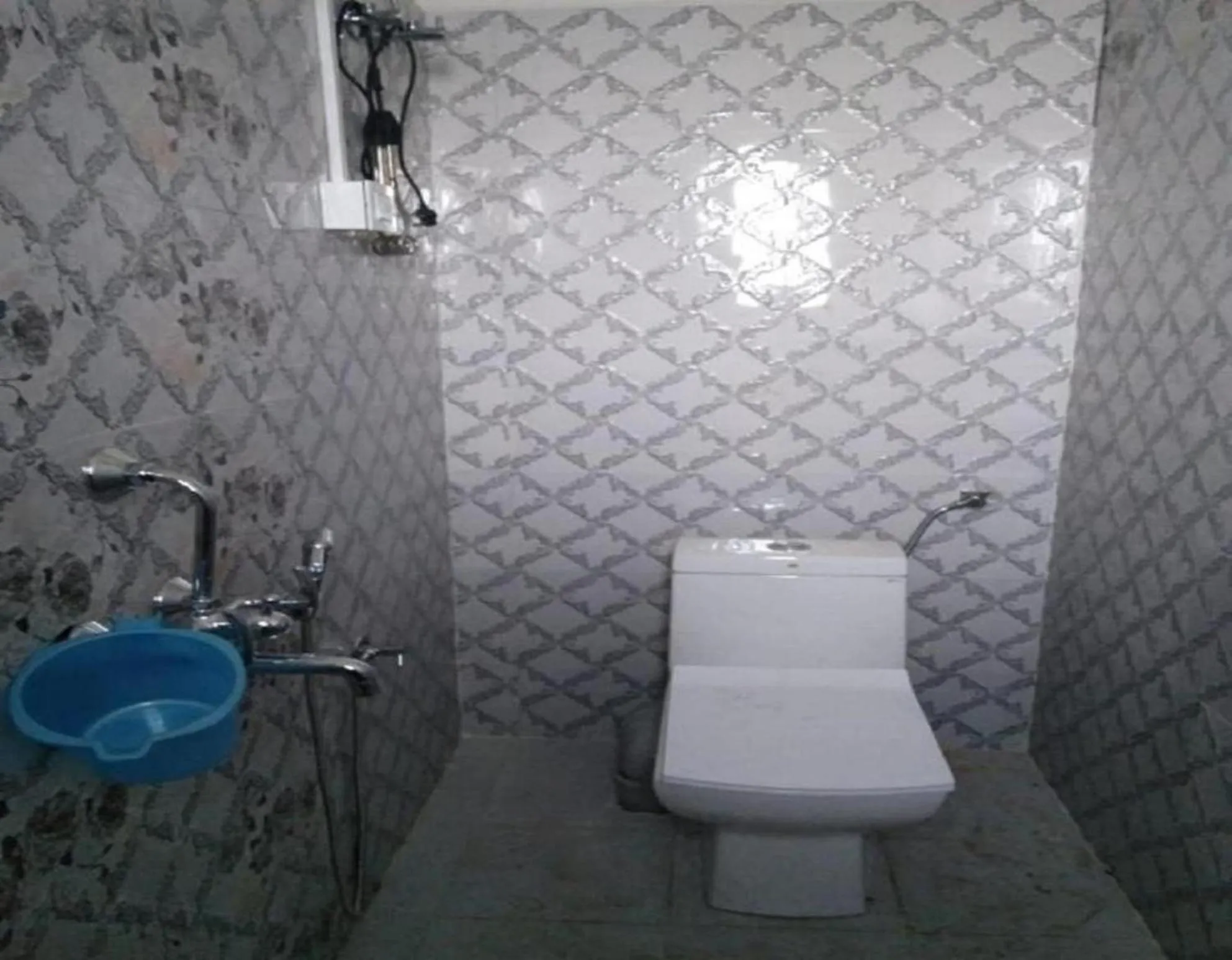 Bathroom in Mountain View Home Stay by StayApart