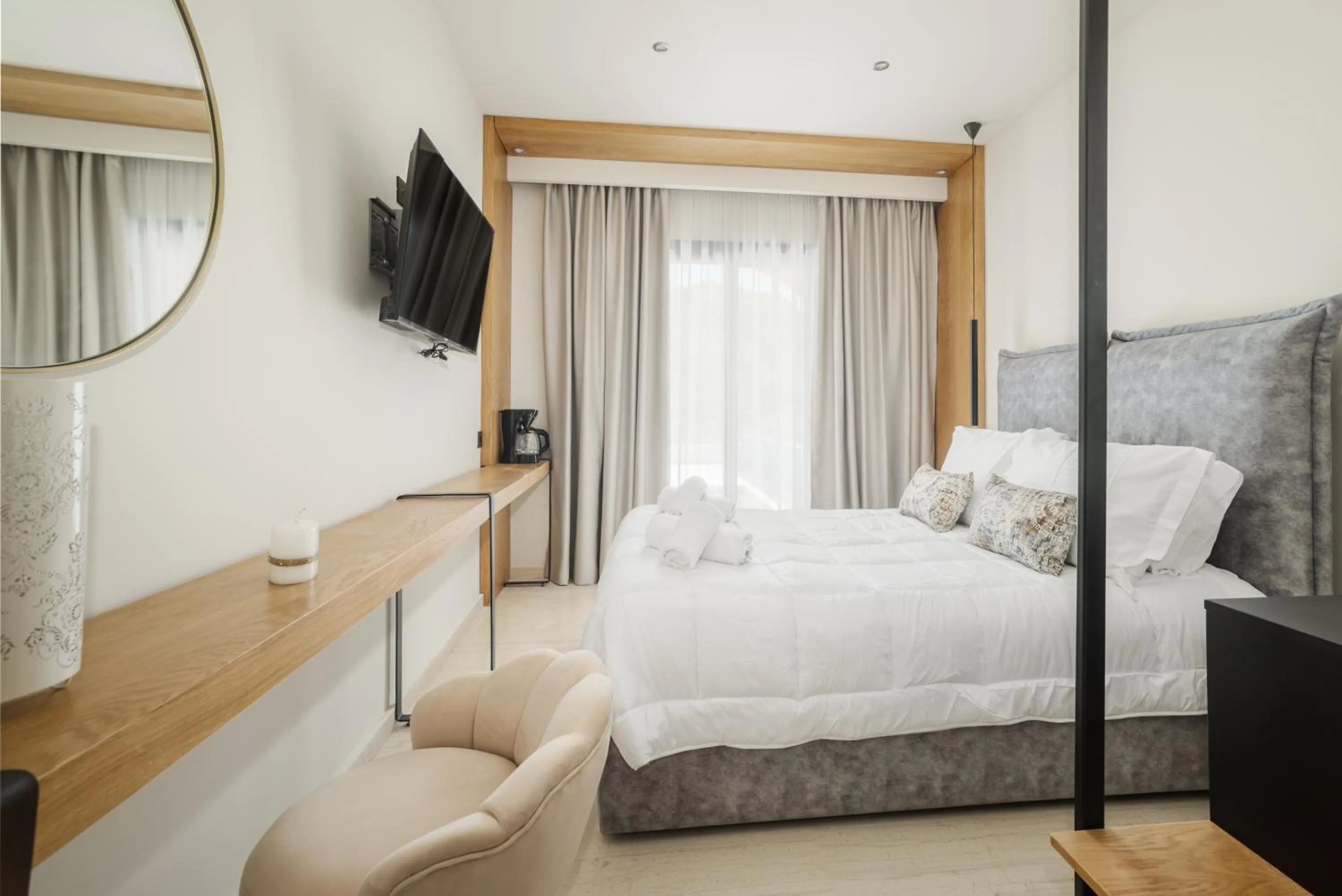 Bedroom, Bed in Nikon Boutique Hotel