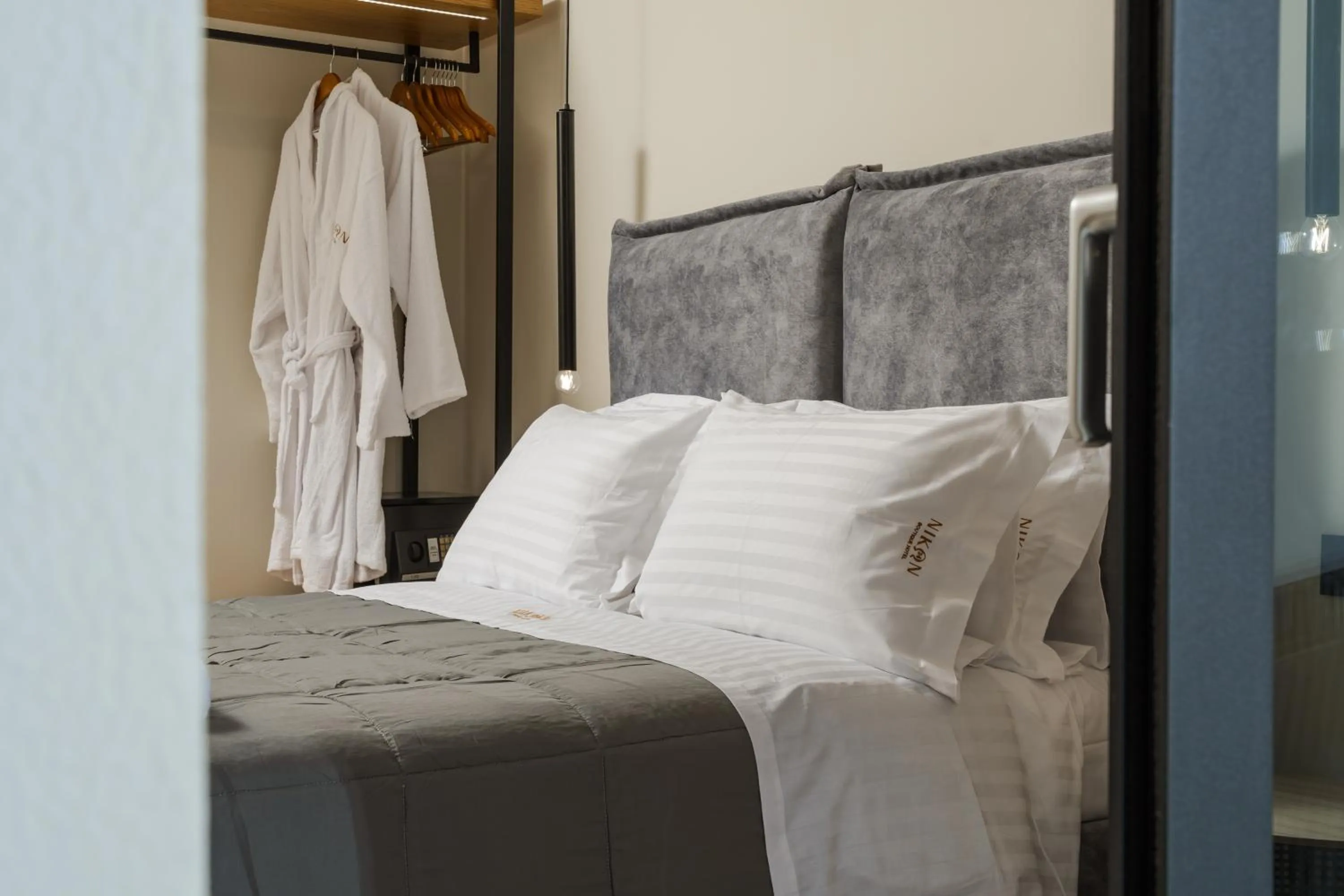 Bedroom, Bed in Nikon Boutique Hotel