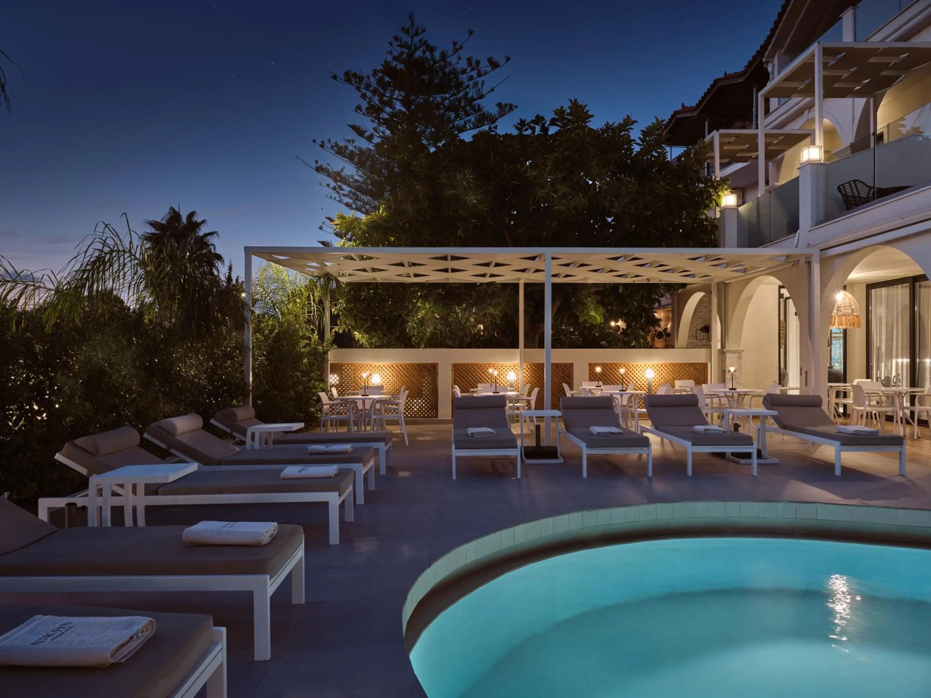 Night in Nikon Boutique Hotel