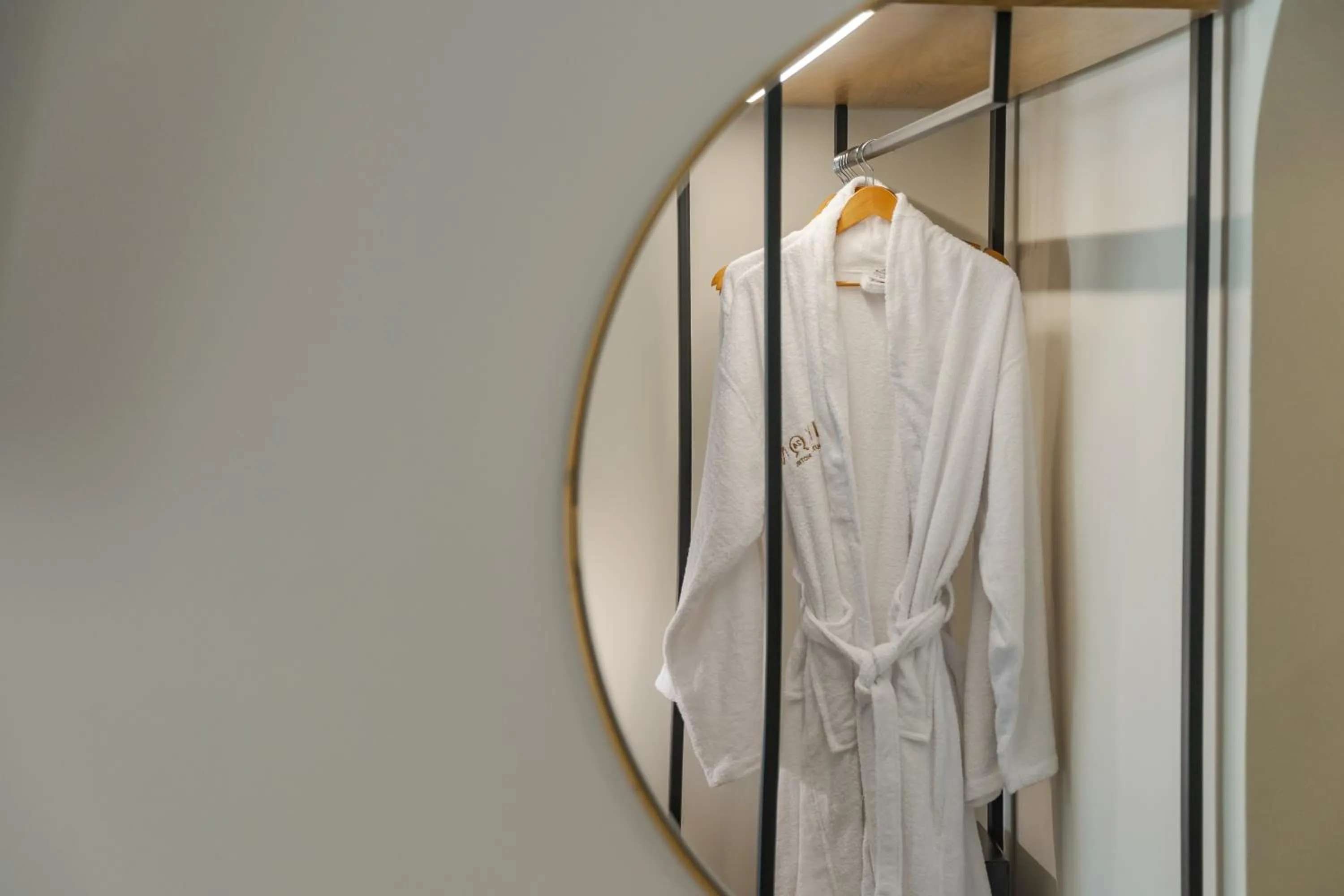 wardrobe in Nikon Boutique Hotel