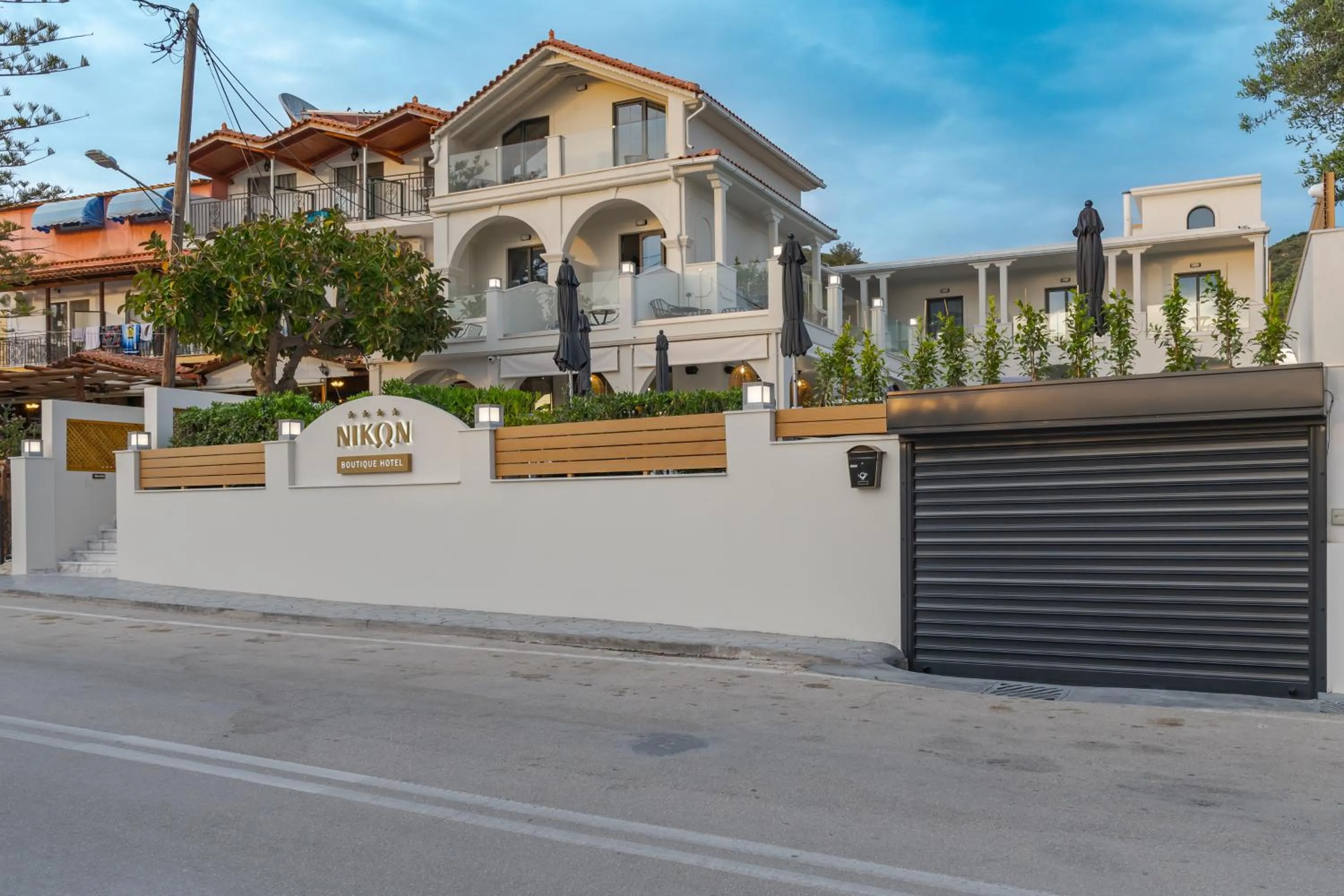 Property building in Nikon Boutique Hotel