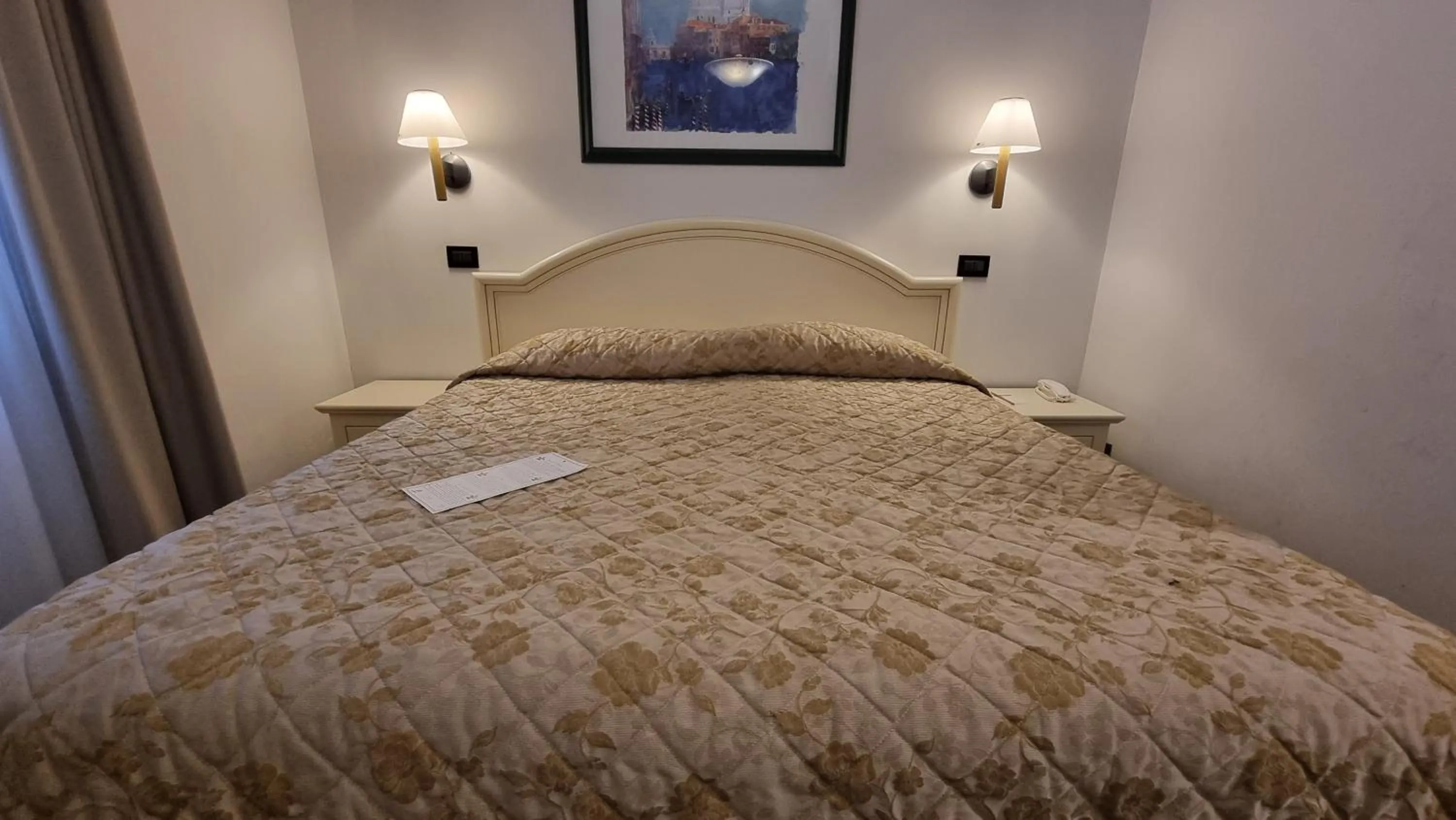 Bedroom, Bed in Hotel Carlton Capri