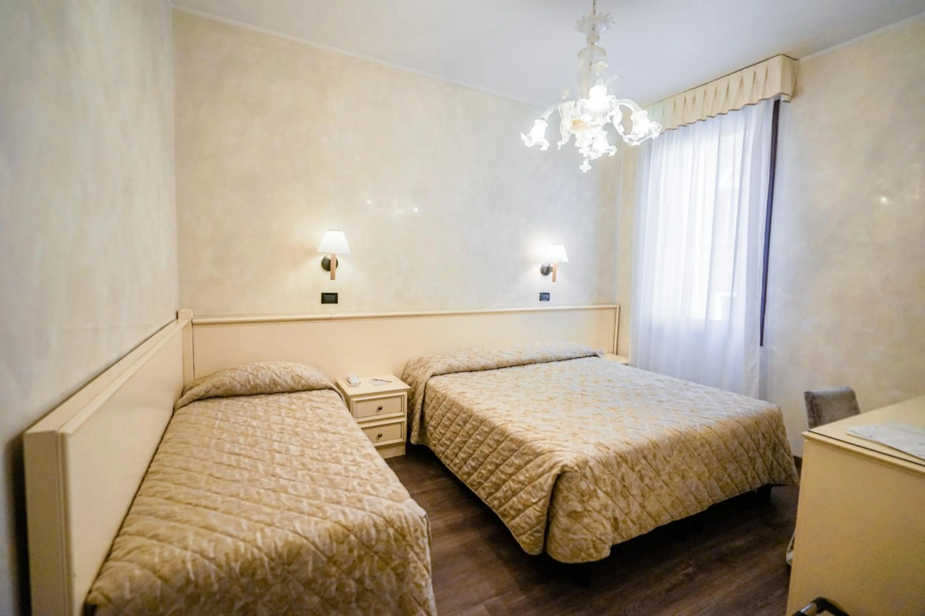 Bedroom, Bed in Hotel Carlton Capri