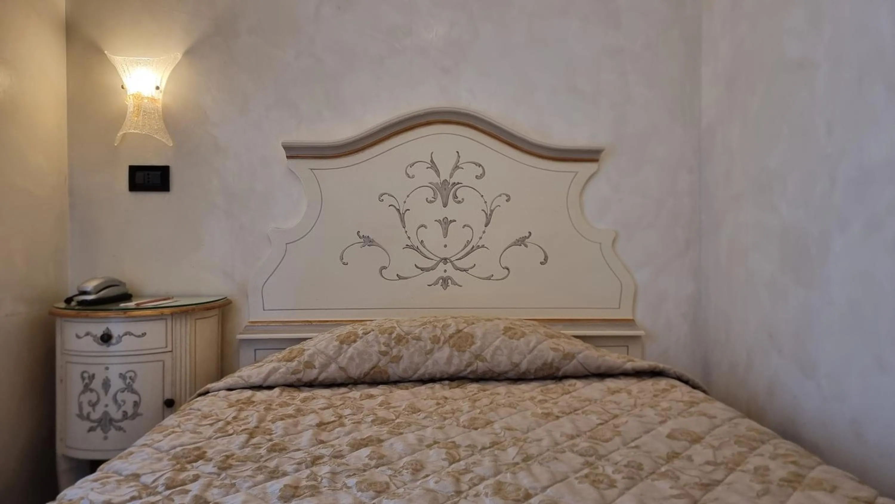 Bedroom, Bed in Hotel Carlton Capri