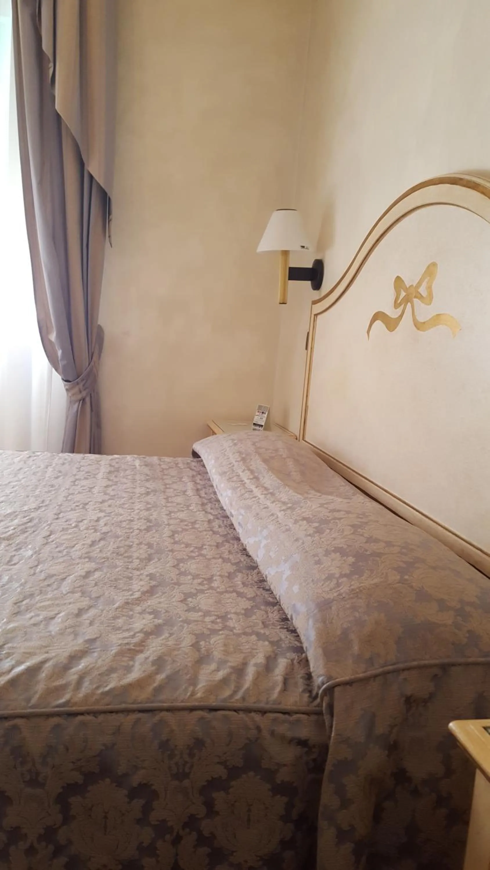 Bed in Hotel Carlton Capri